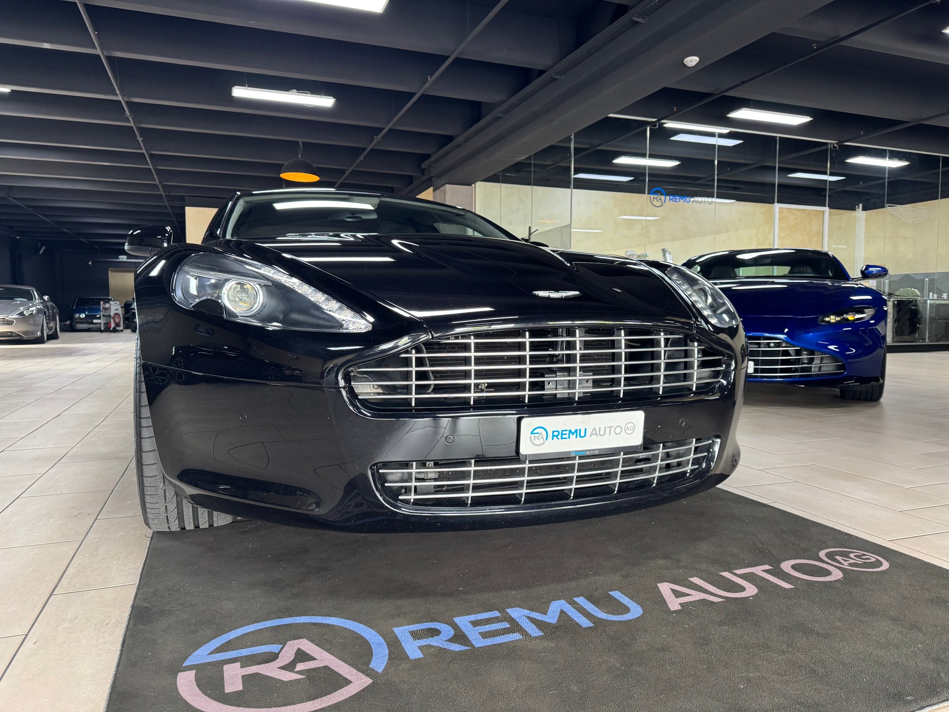 ASTON MARTIN Rapide 5.9 V12 Touchtronic 2-image-5