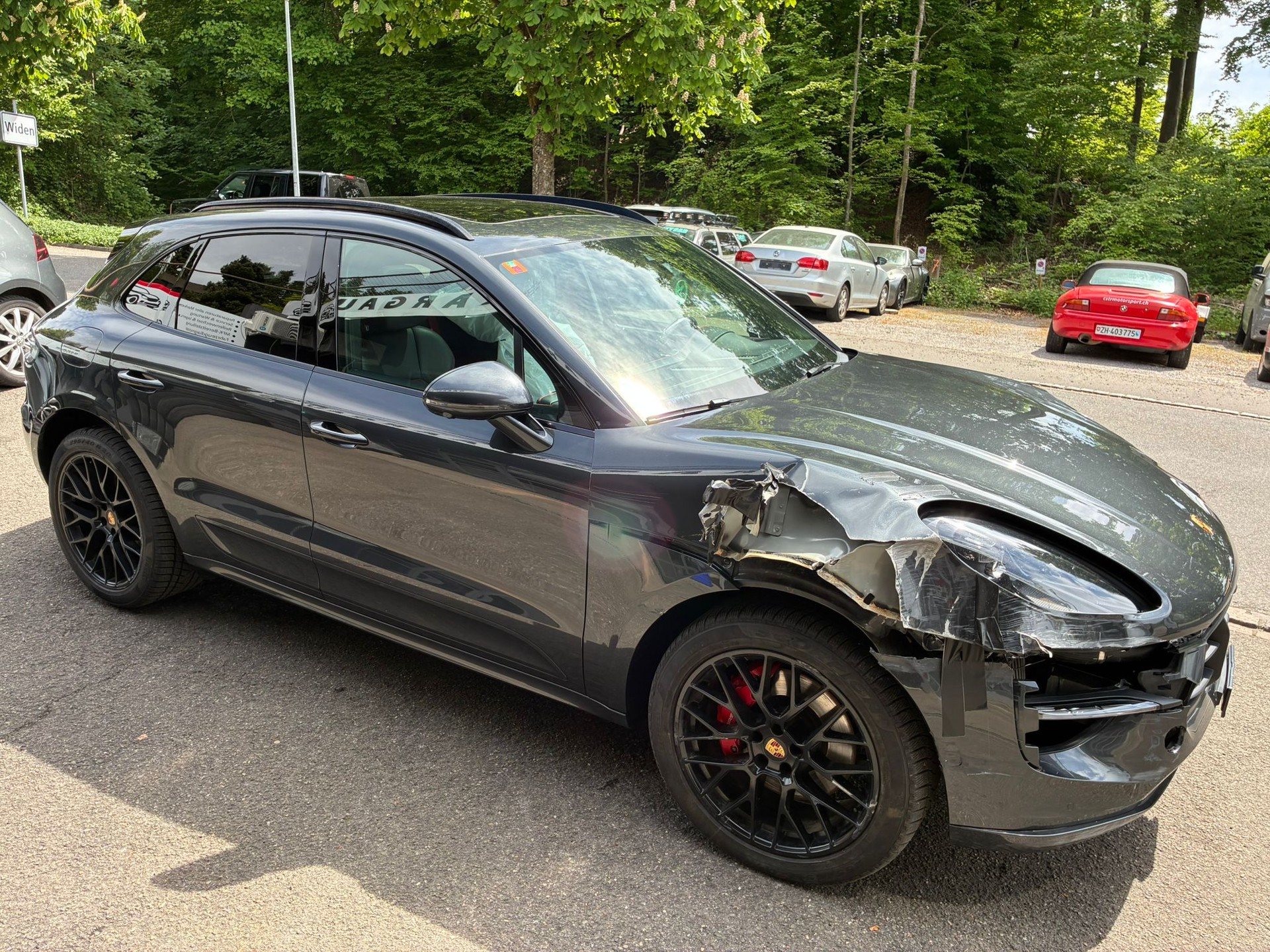 PORSCHE Macan GTS PDK-showroom-element-3