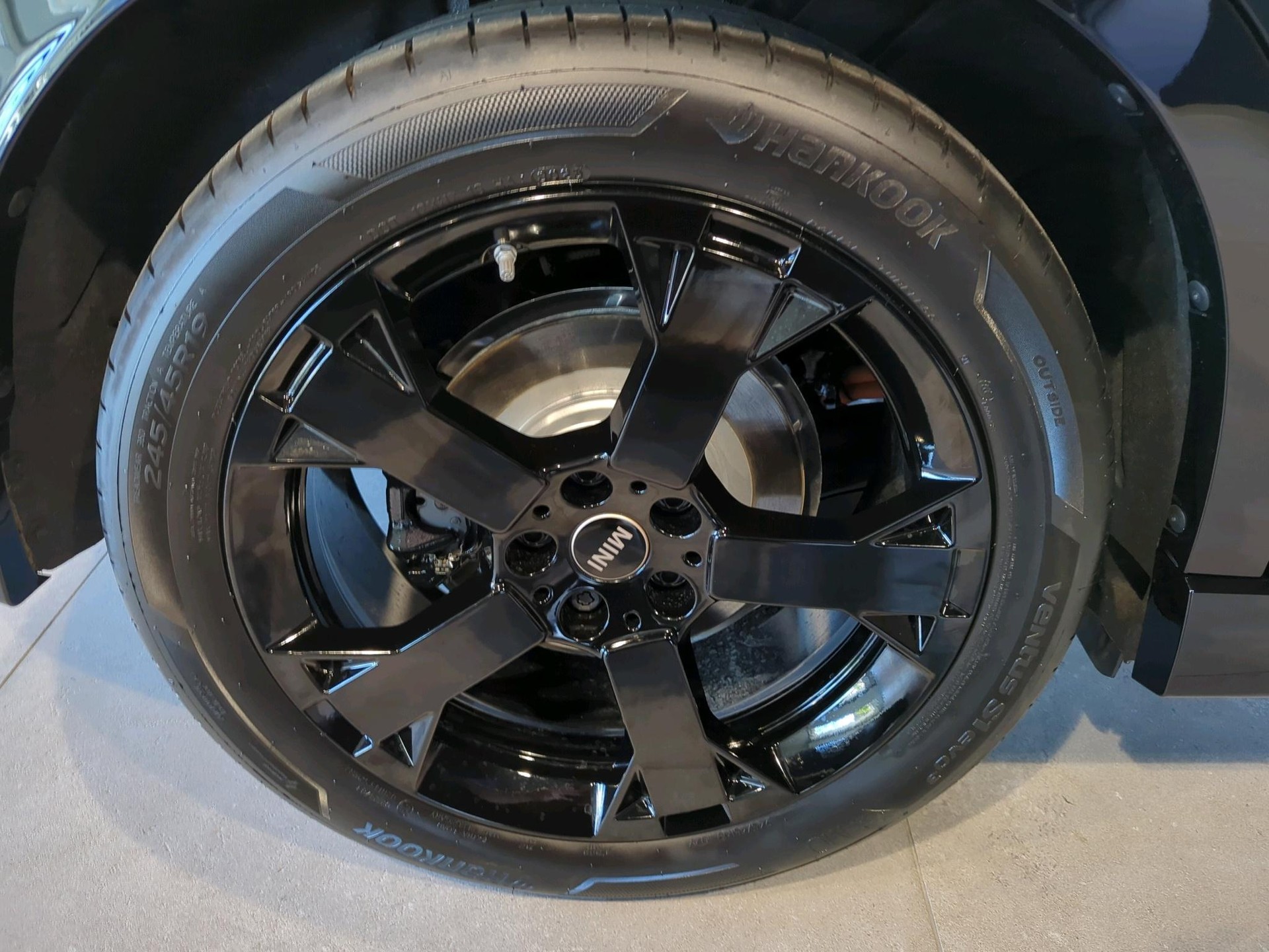 MINI Countryman SE ALL4-image-13