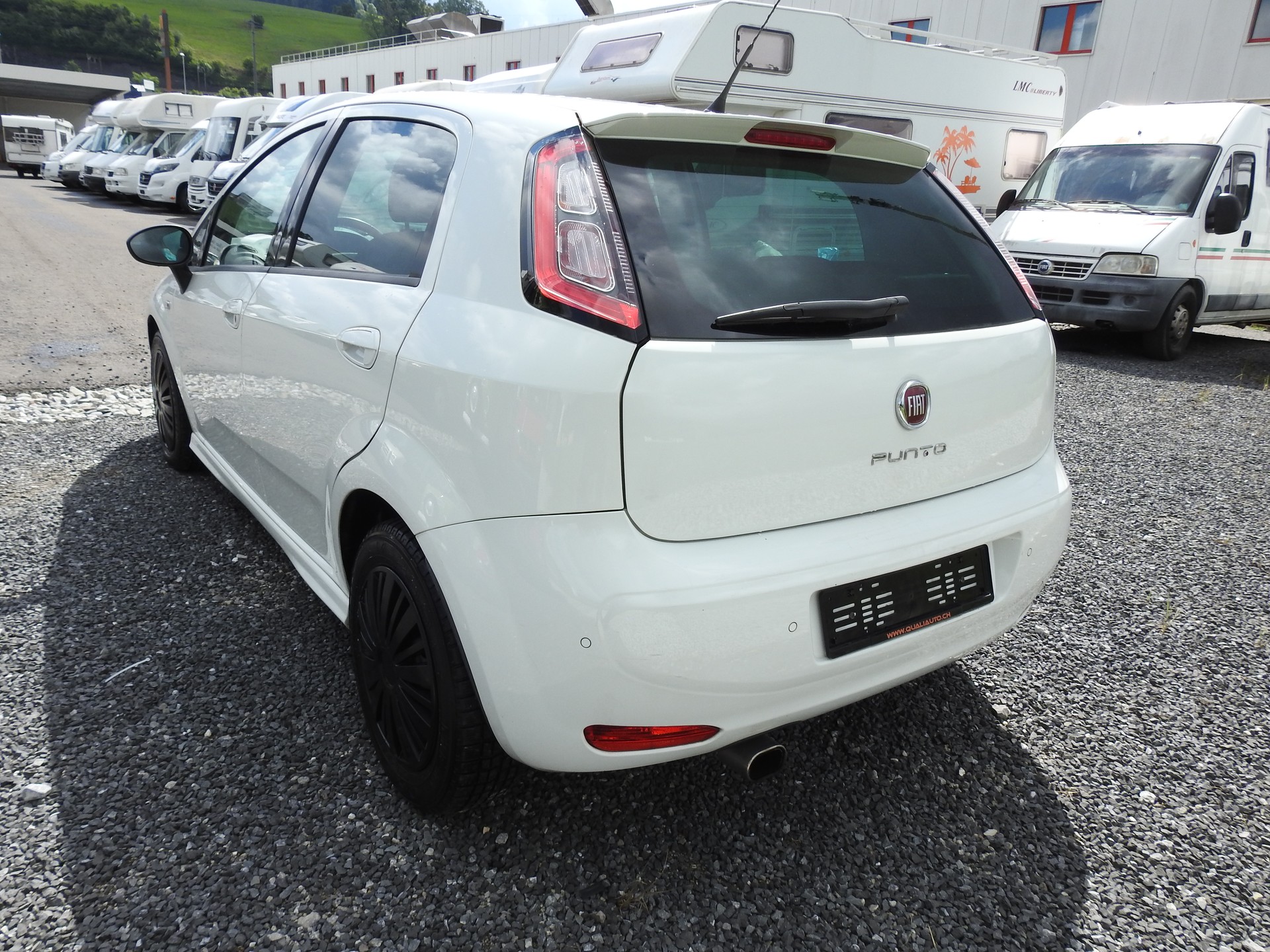 FIAT Punto 0.9 Twinair Young-showroom-element-3