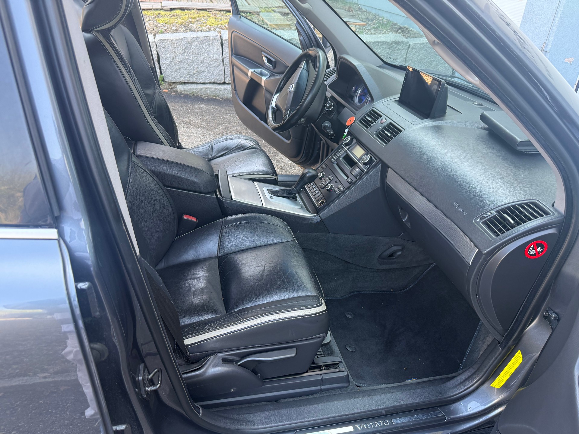 VOLVO XC90 D5 AWD Sport-image-7