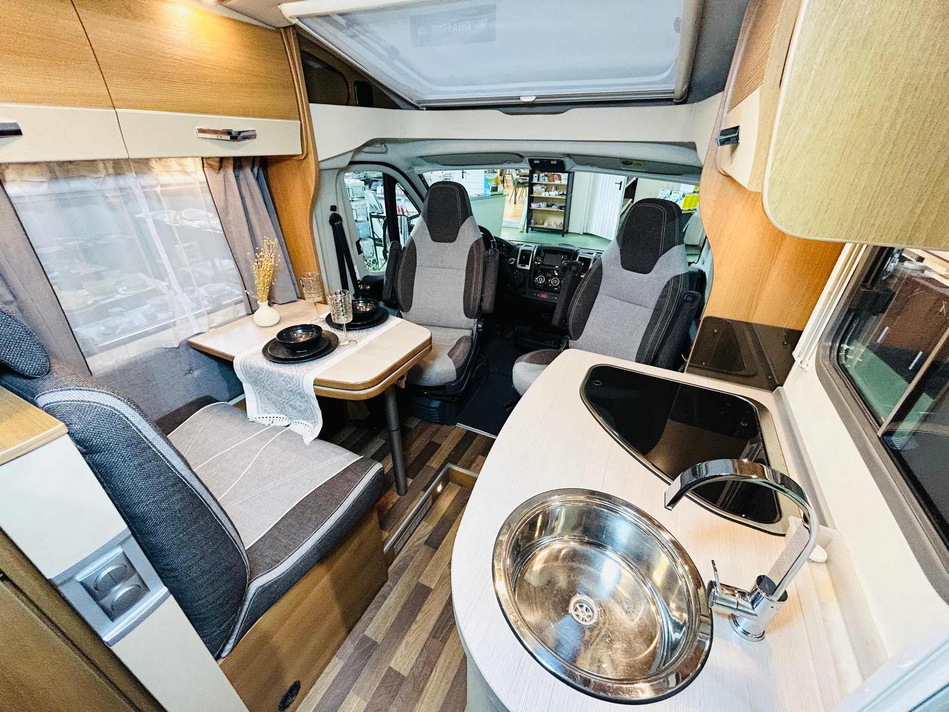 KNAUS Van Ti 550 MD-image-7