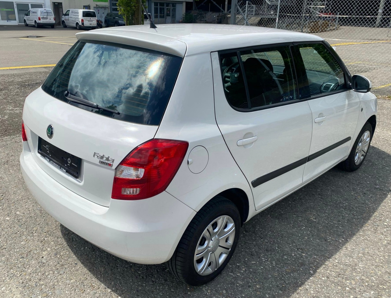SKODA Fabia 1.2 Entry-image-4