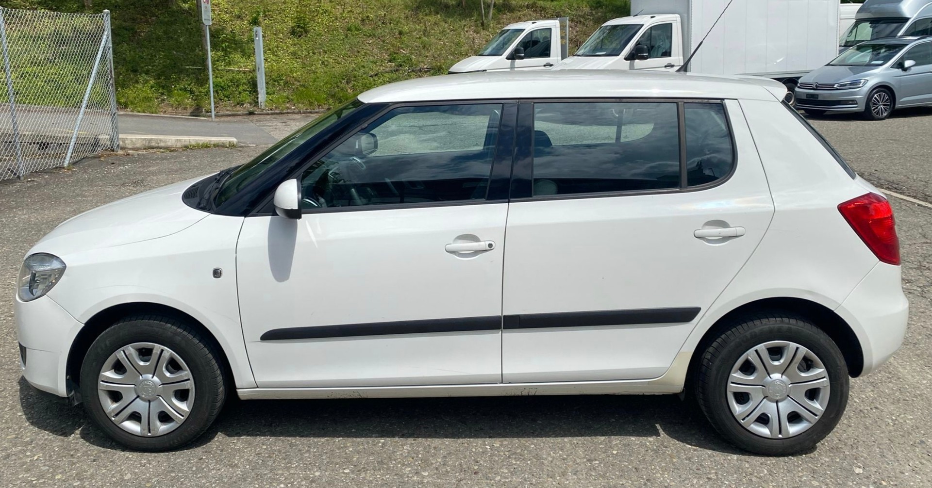 SKODA Fabia 1.2 Entry-image-5