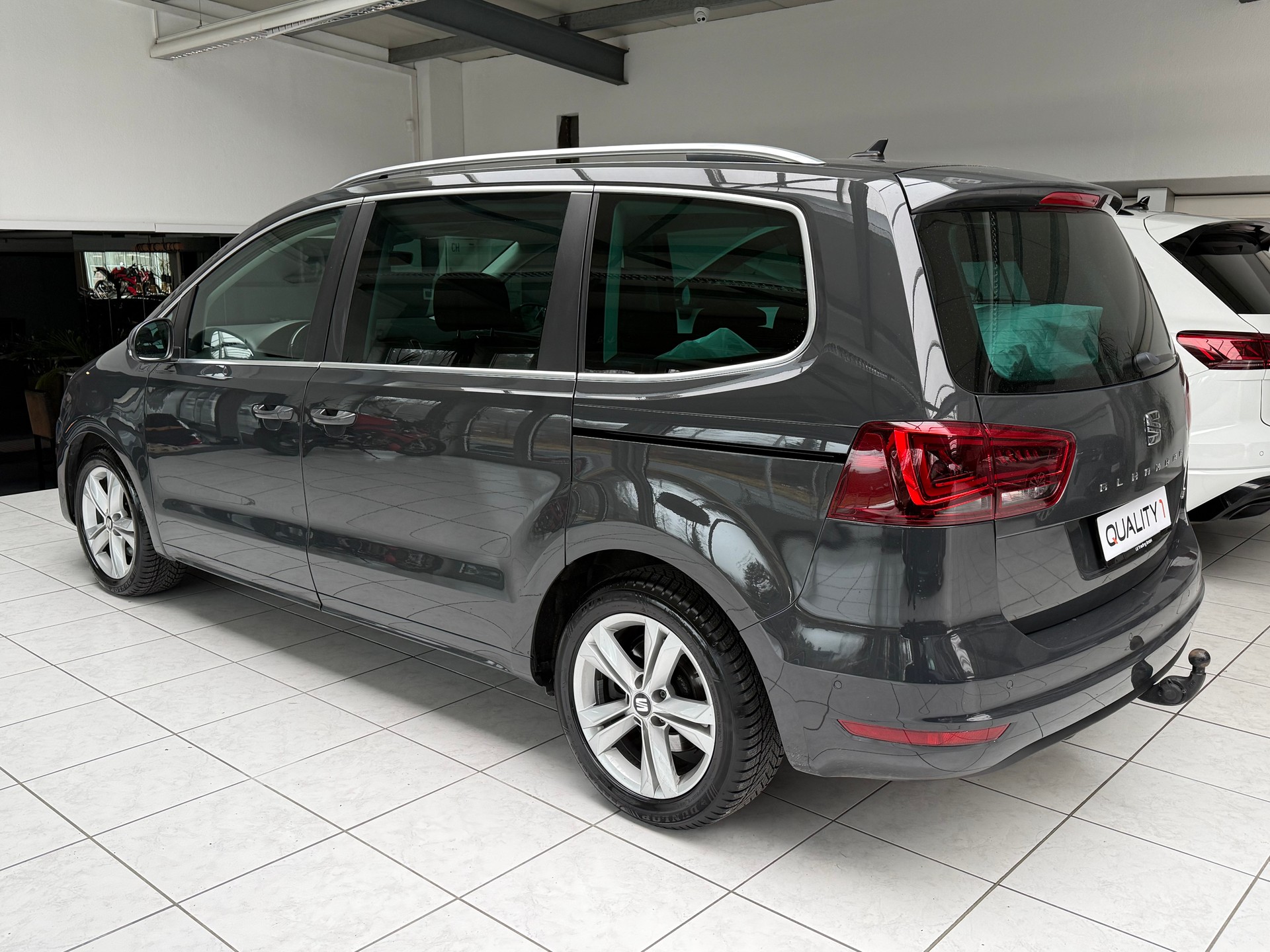 SEAT Alhambra 2.0 TDI FR Line 4Drive-image-2
