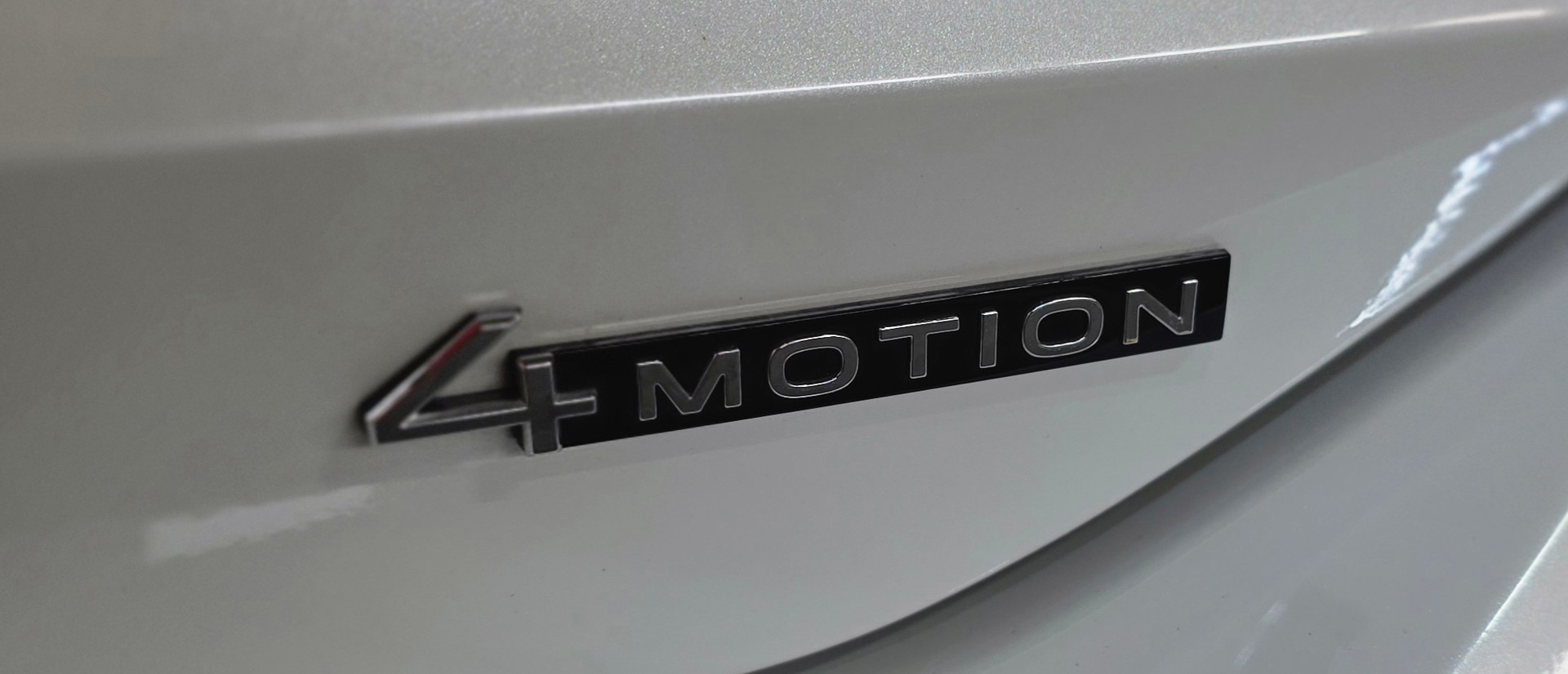 VW Tiguan 2.0 TDI SCR R-Line 4Motion DSG *ACC/LaneAssist*Sitz-Lenkradheizung*Massagefunktion*Pamoramadach*-image-29