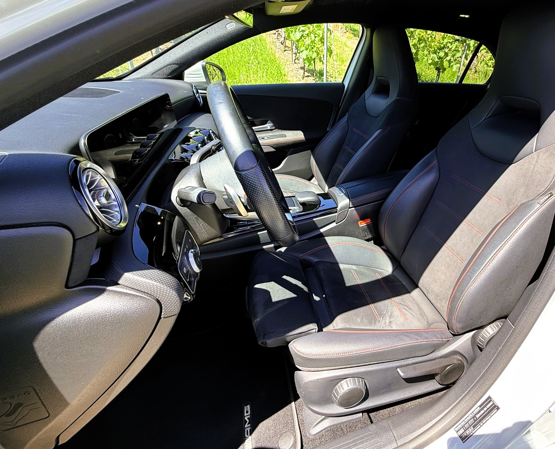 MERCEDES-BENZ A 200 AMG Line 7G-DCT-image-15