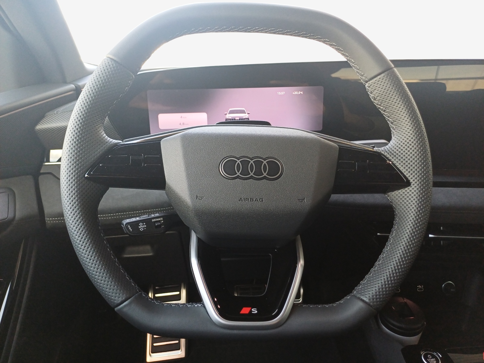 AUDI Q6 Sportback e-tron quattro-image-9