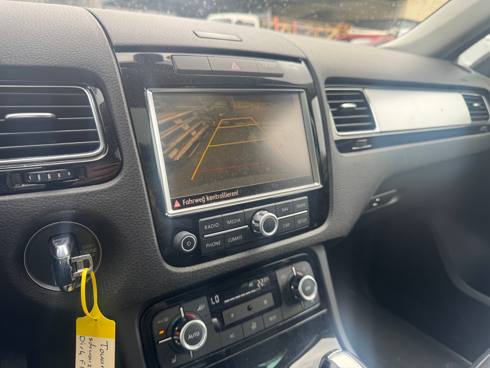 VW Touareg 3.0 TDI BlueMotion Technology Tiptronic-image-10