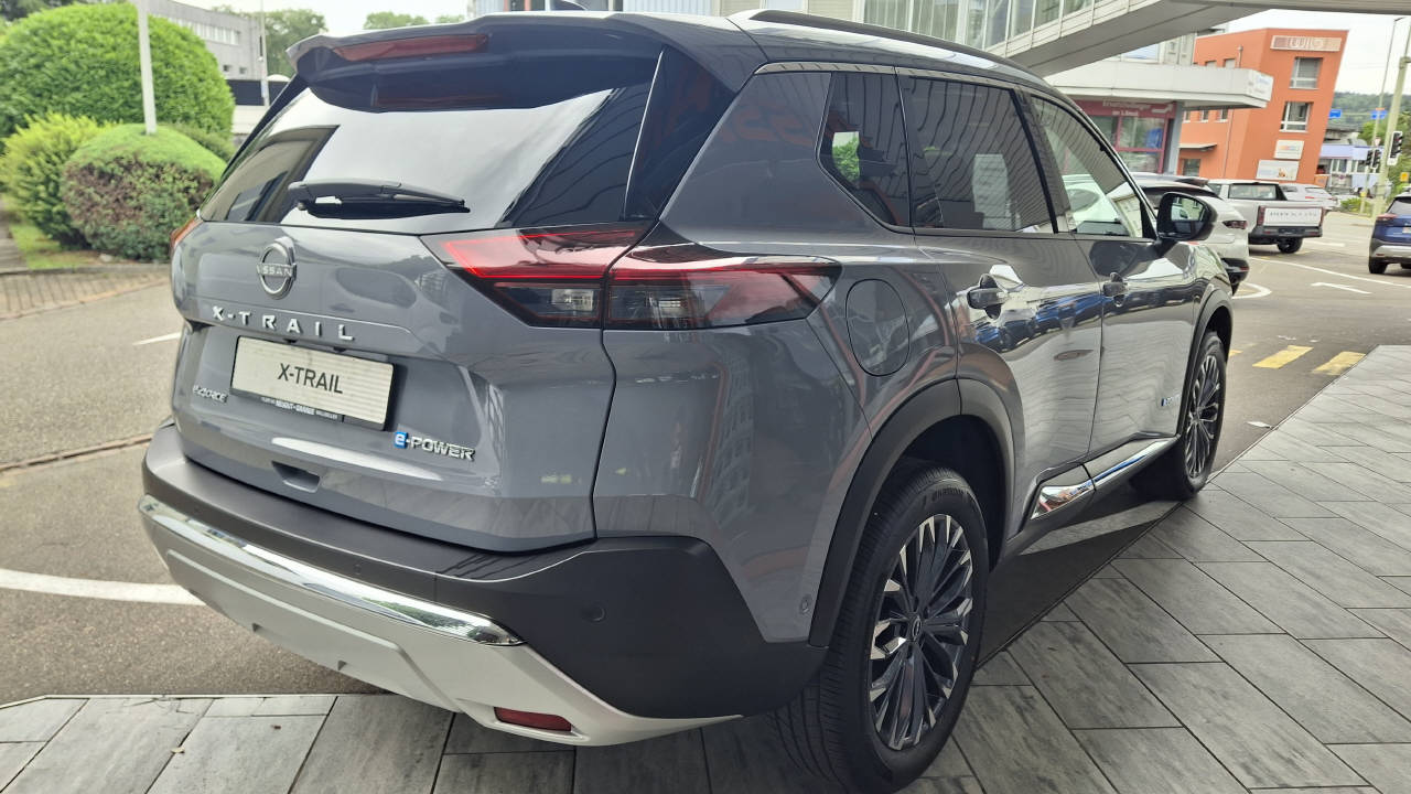 NISSAN X-Trail 1.5 VC-T Tekna+ e-4orce-image-3