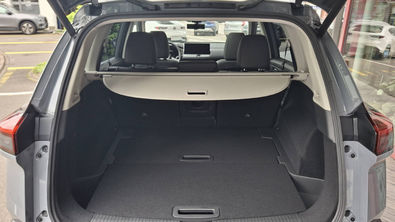 NISSAN X-Trail 1.5 VC-T Tekna+ e-4orce-image-5