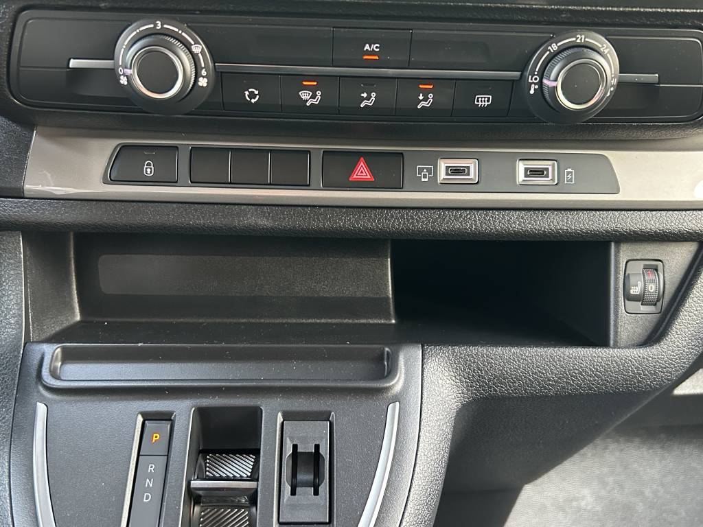 PEUGEOT Traveller 2.0 BlueHDi Business Standard EAT8-image-6