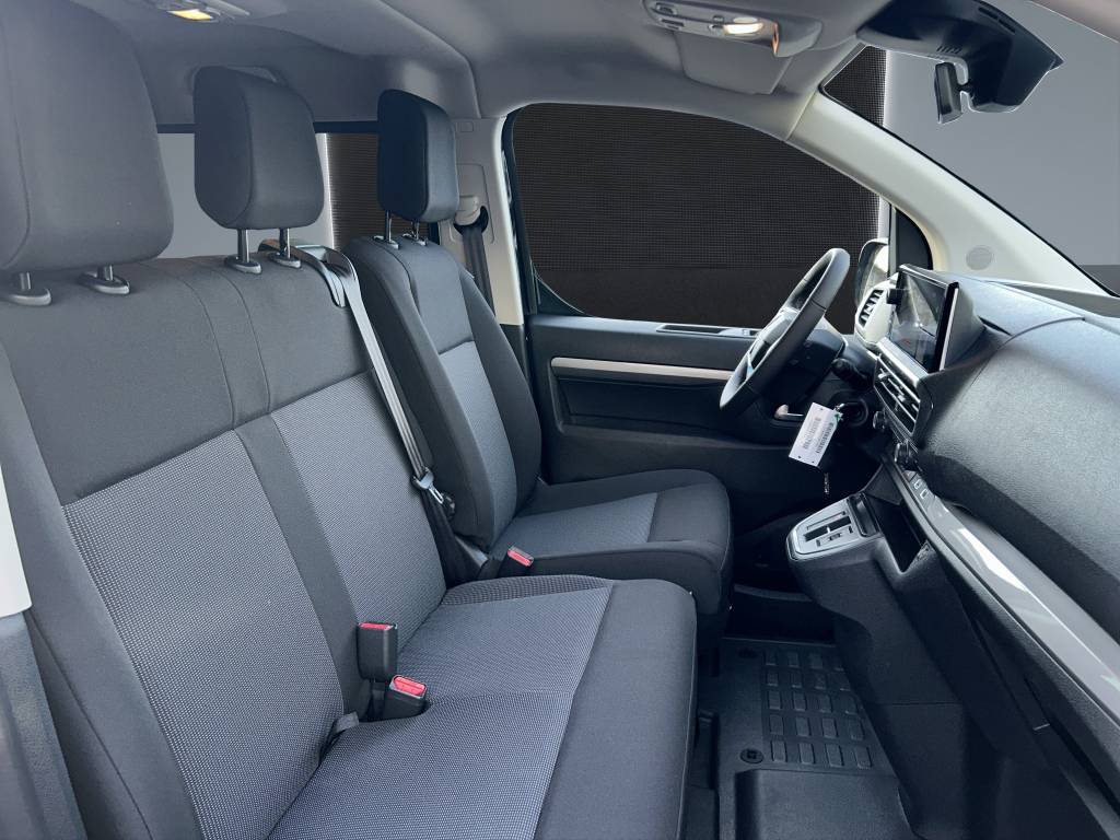 PEUGEOT Traveller 2.0 BlueHDi Business Standard EAT8-image-14