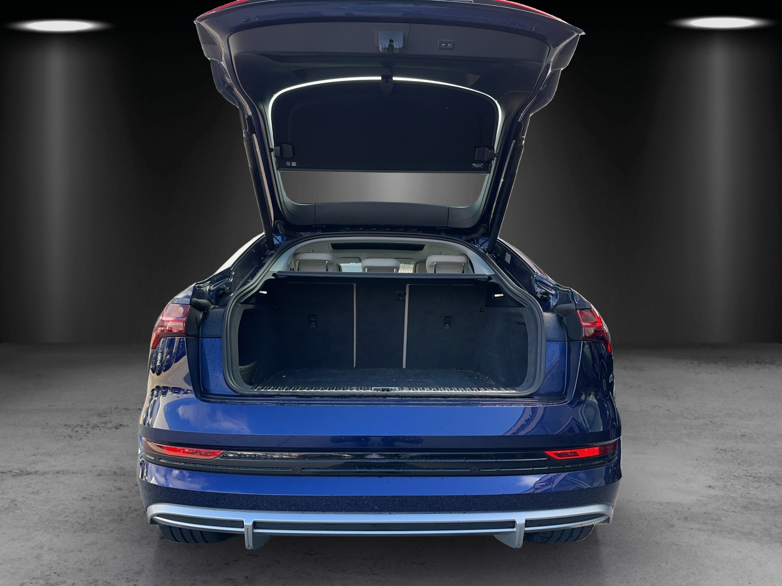 AUDI e-tron 55 Sportback S Line quattro-image-6