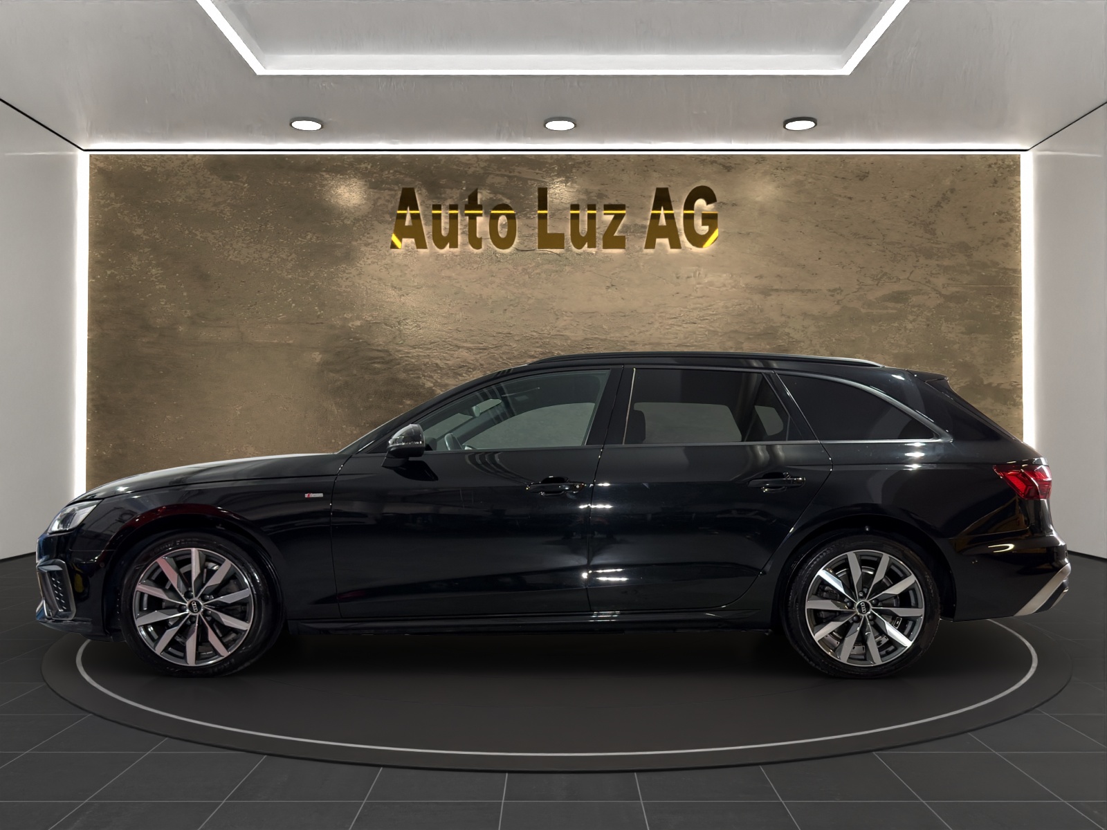 AUDI A4 Avant 40 S line G-tronic-image-4