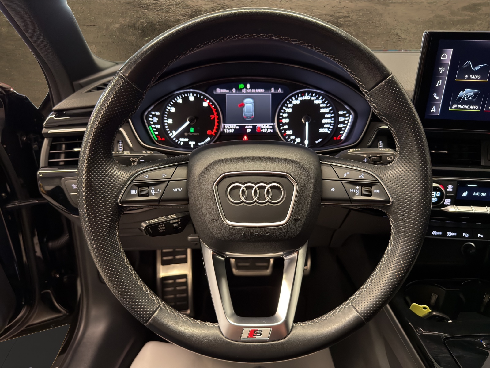 AUDI A4 Avant 40 S line G-tronic-image-7