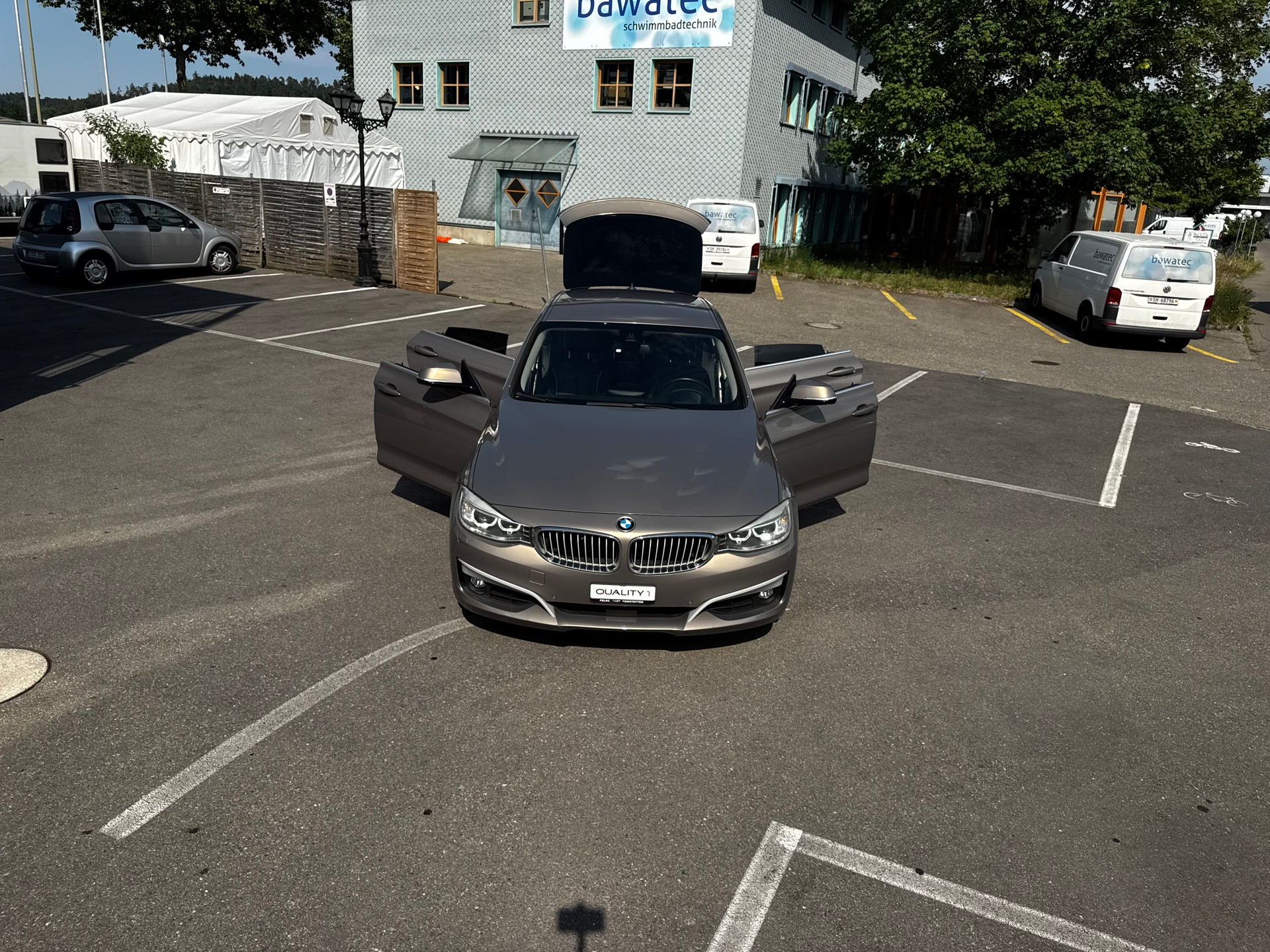 BMW 335i GT Sport Line Steptronic M-SPORT-showroom-element-3