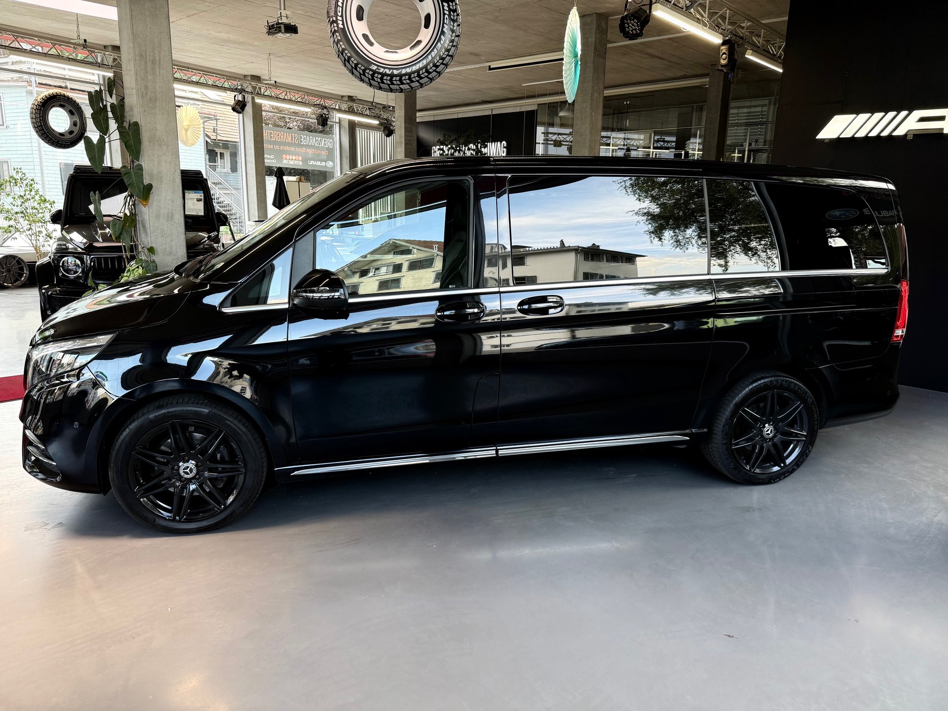 MERCEDES-BENZ V 300 d lang Exclusive 4Matic 9G-Tronic-showroom-element-2