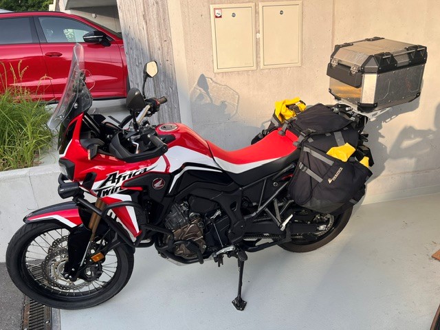 HONDA CRF 1000A Africa Twin-image-2