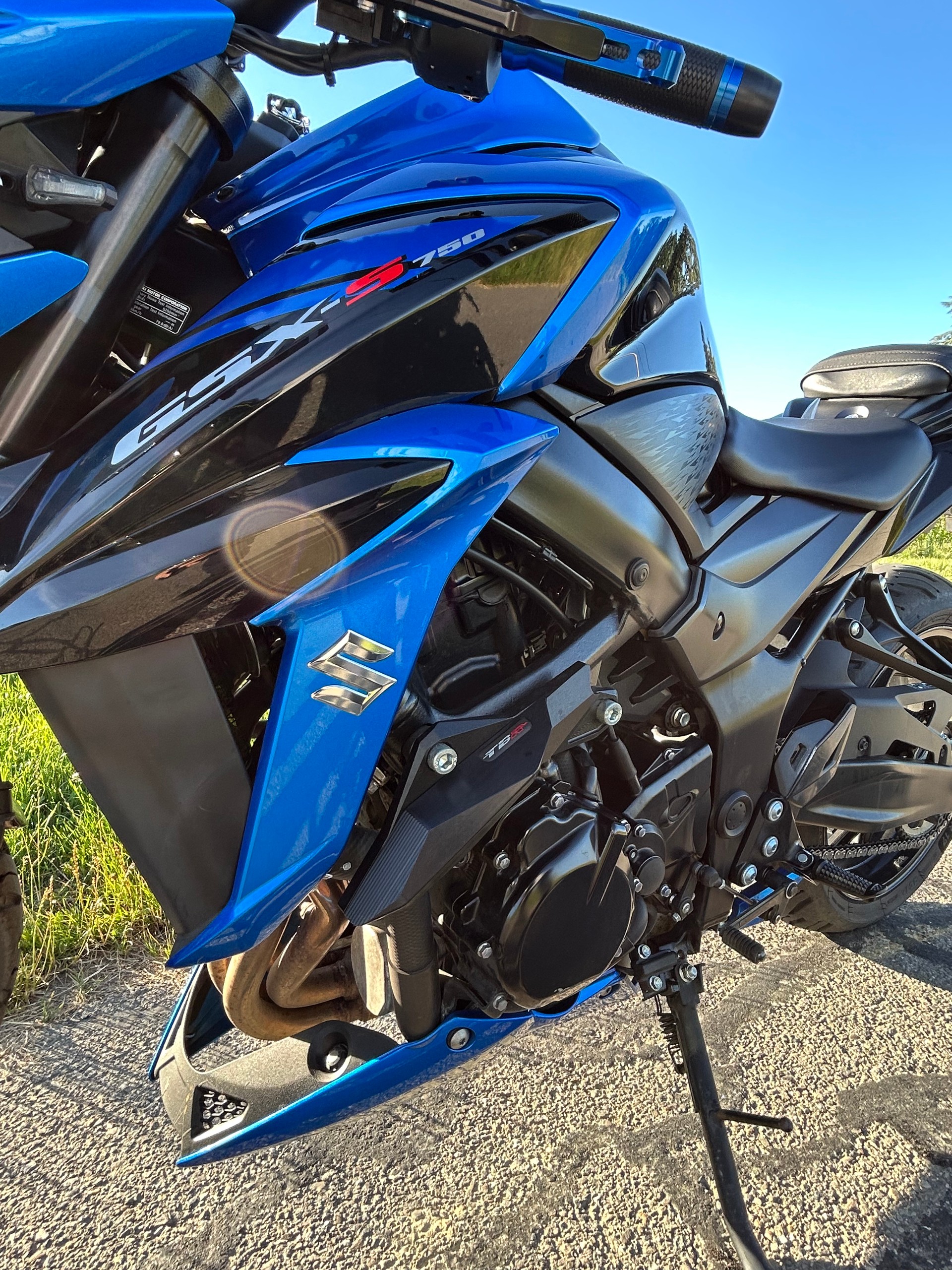 SUZUKI GSX-S 750-image-0