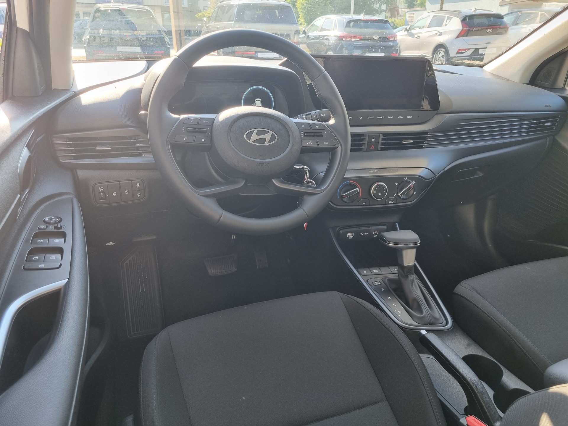 HYUNDAI i20 1.0 T-GDi Amplia DCT-image-9