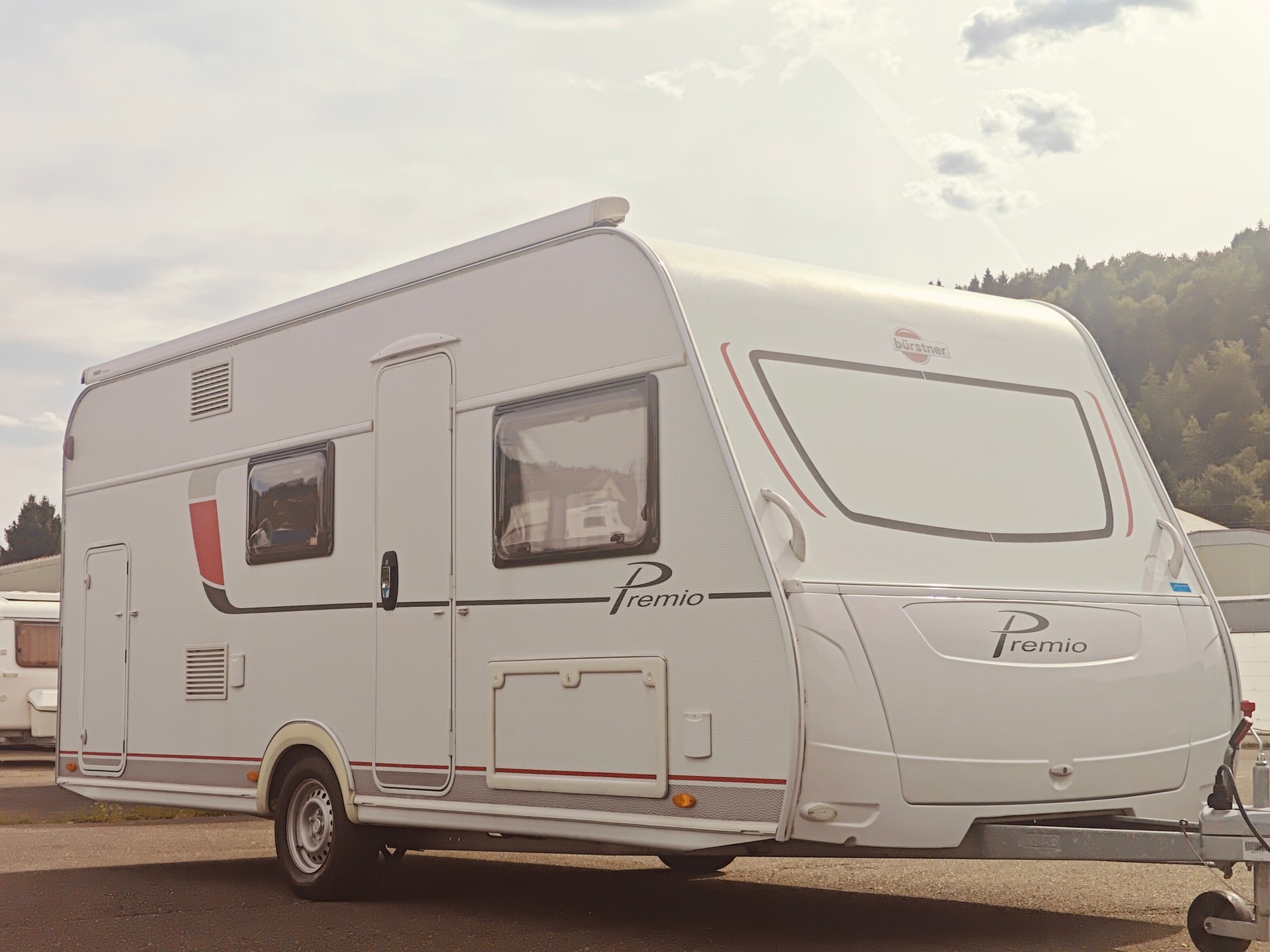 BÜRSTNER Premio 495 TK -- Stockbett -- Markise & SET -- Luftvorzelt-showroom-element-1