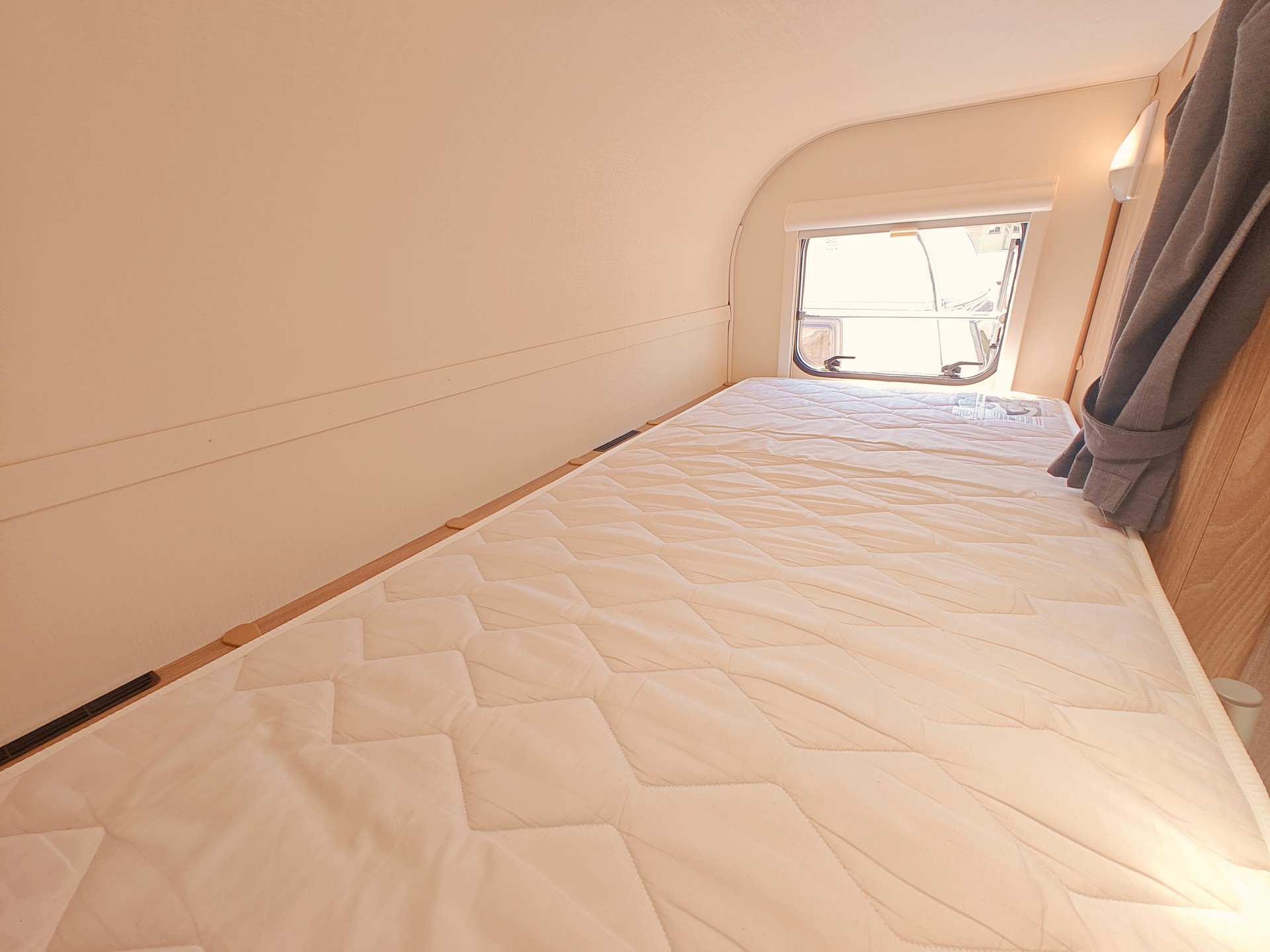 BÜRSTNER Premio 495 TK -- Stockbett -- Markise & SET -- Luftvorzelt-image-23