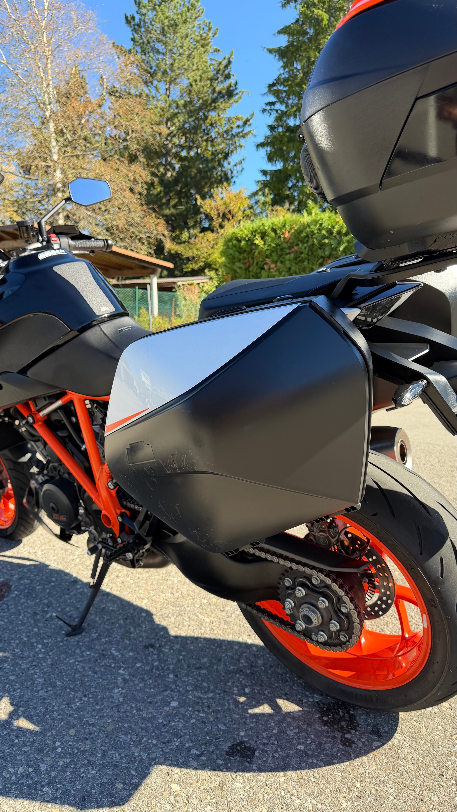 KTM 1290 Super Duke GT-image-11