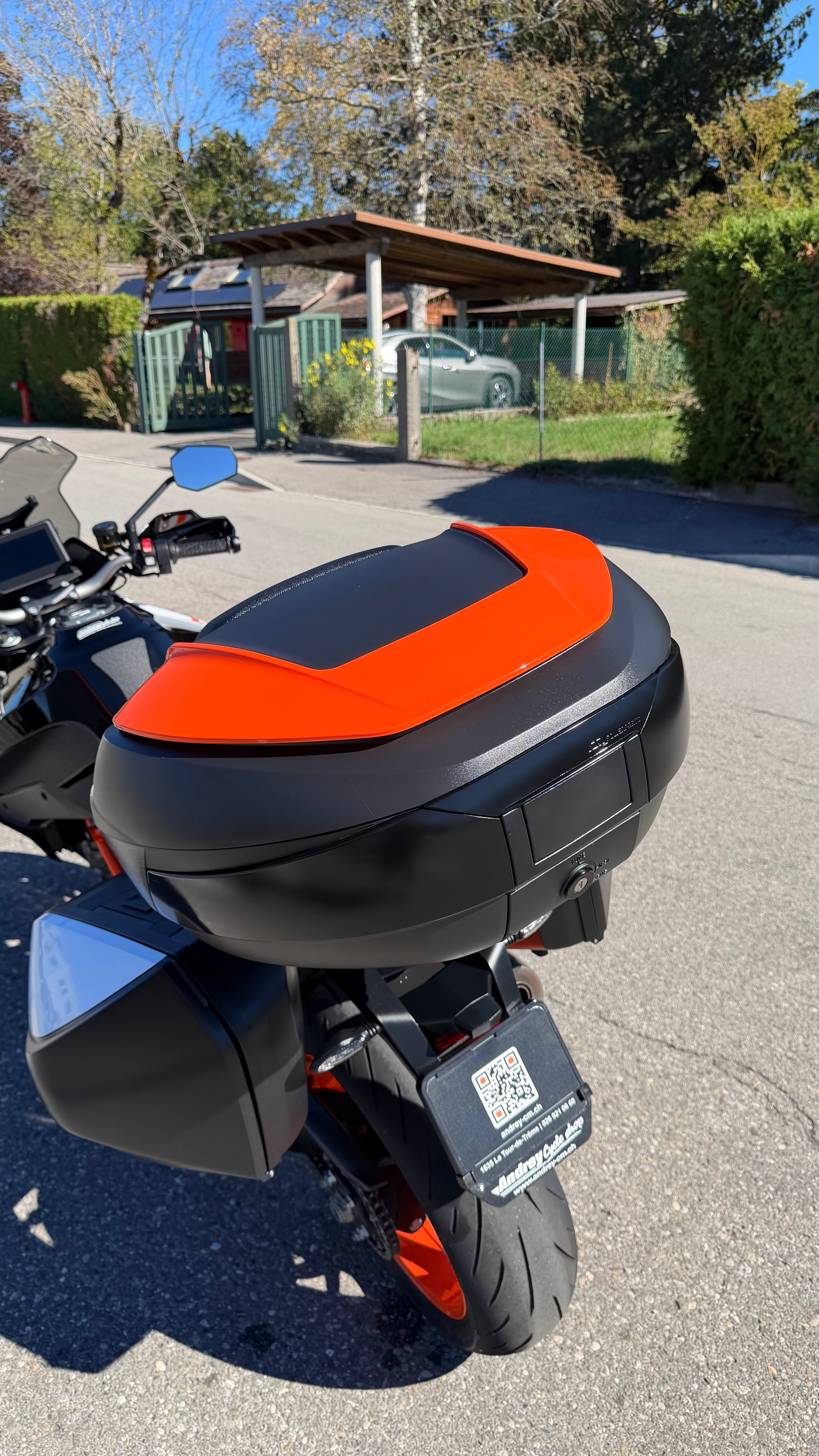 KTM 1290 Super Duke GT-image-10