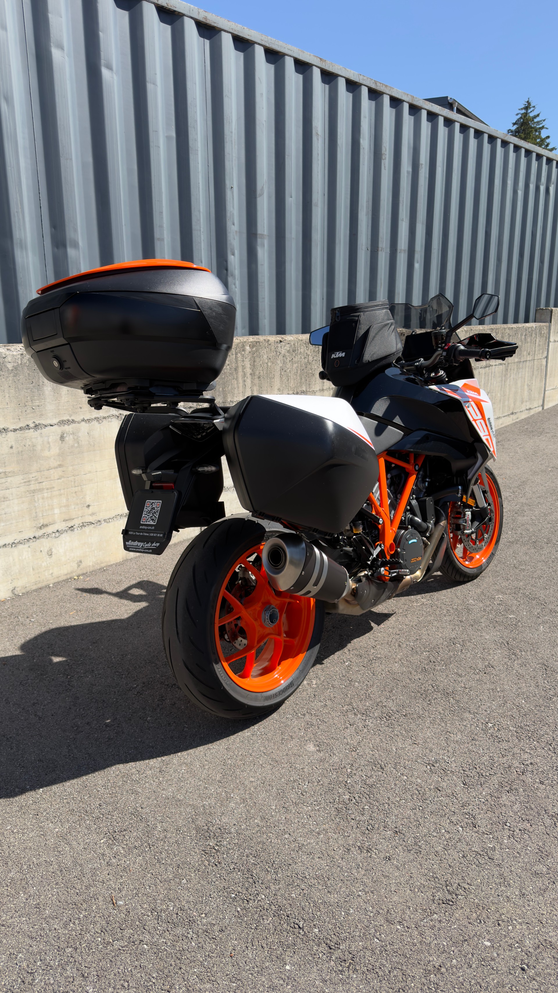 KTM 1290 Super Duke GT-image-3