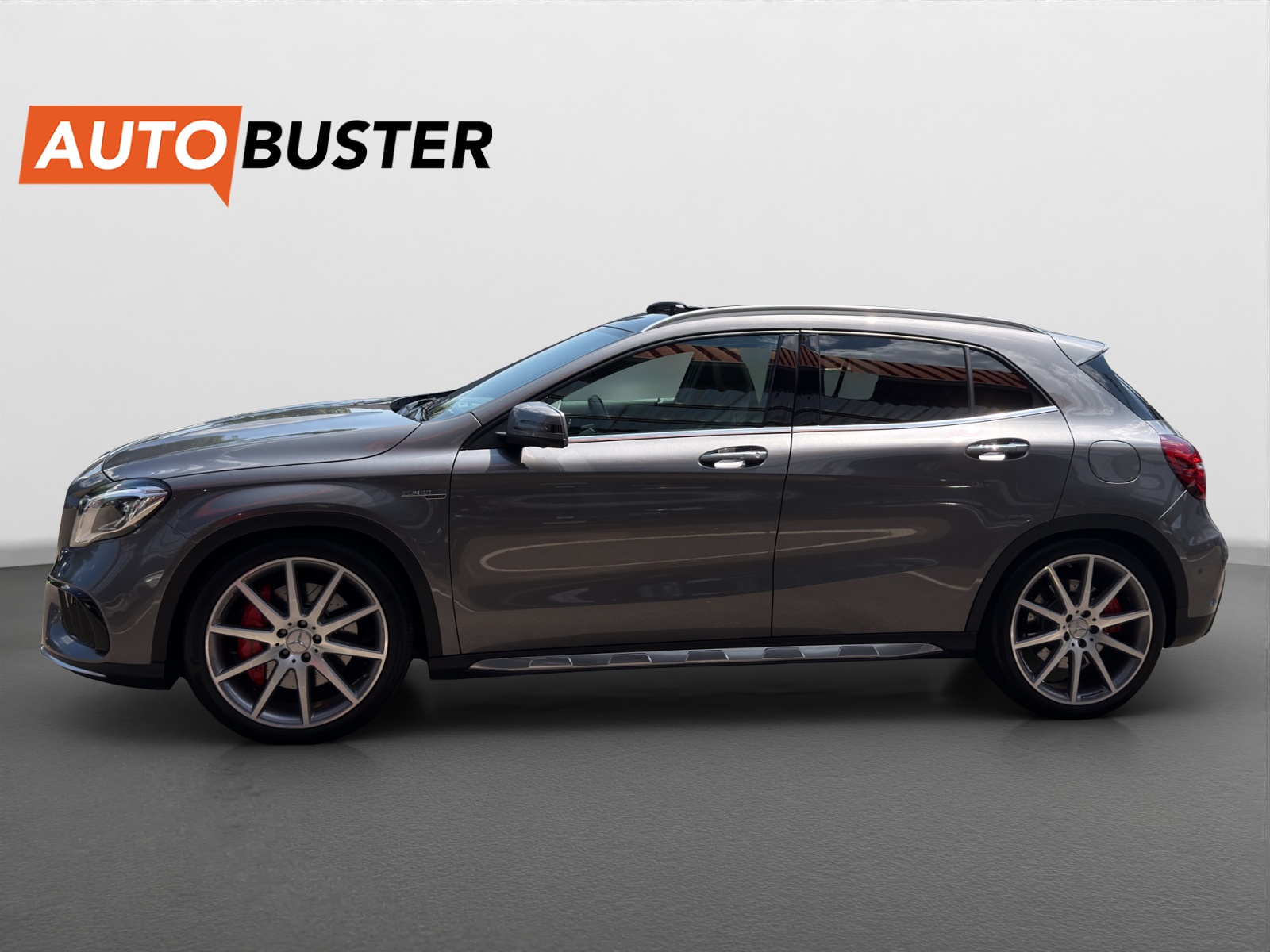 MERCEDES-BENZ GLA 45 AMG 4Matic 7G-DCT-showroom-element-1