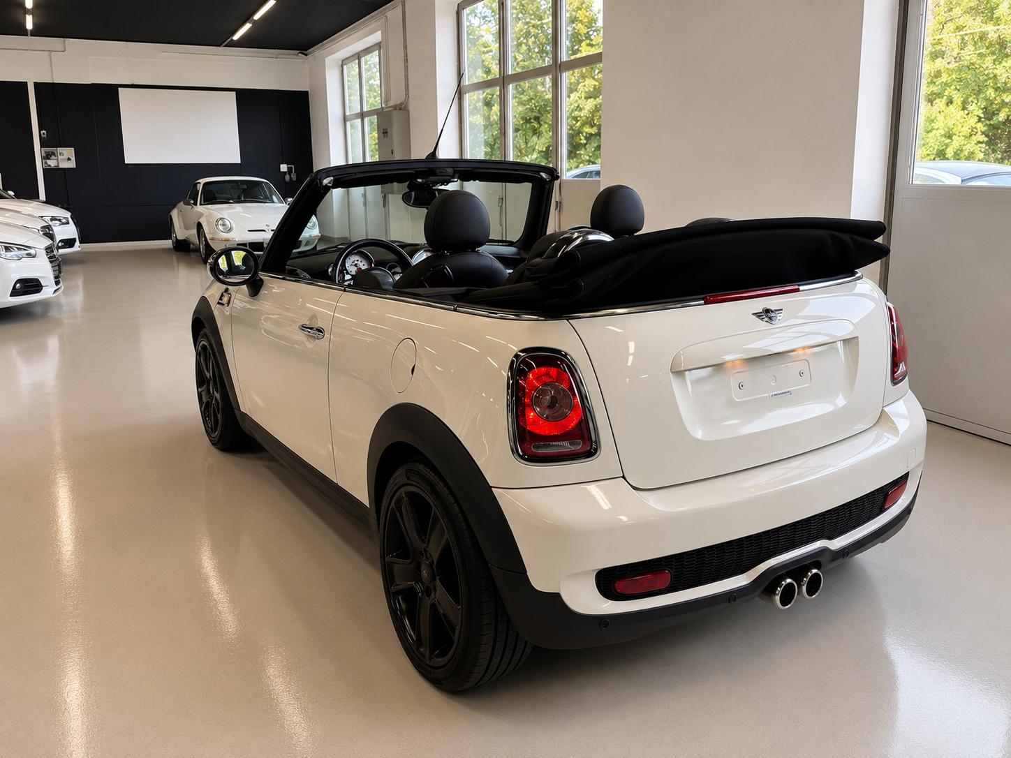 MINI Cooper S Cabriolet Steptronic-image-9