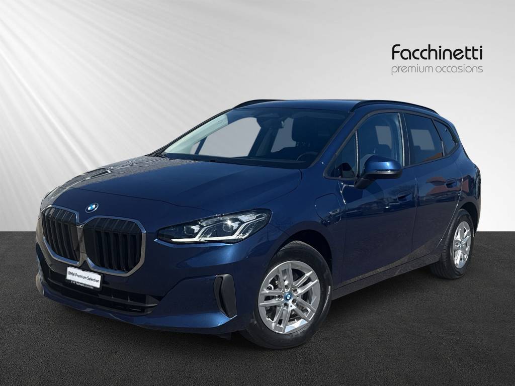 BMW 225e xDrive Active Tourer-showroom-element-1