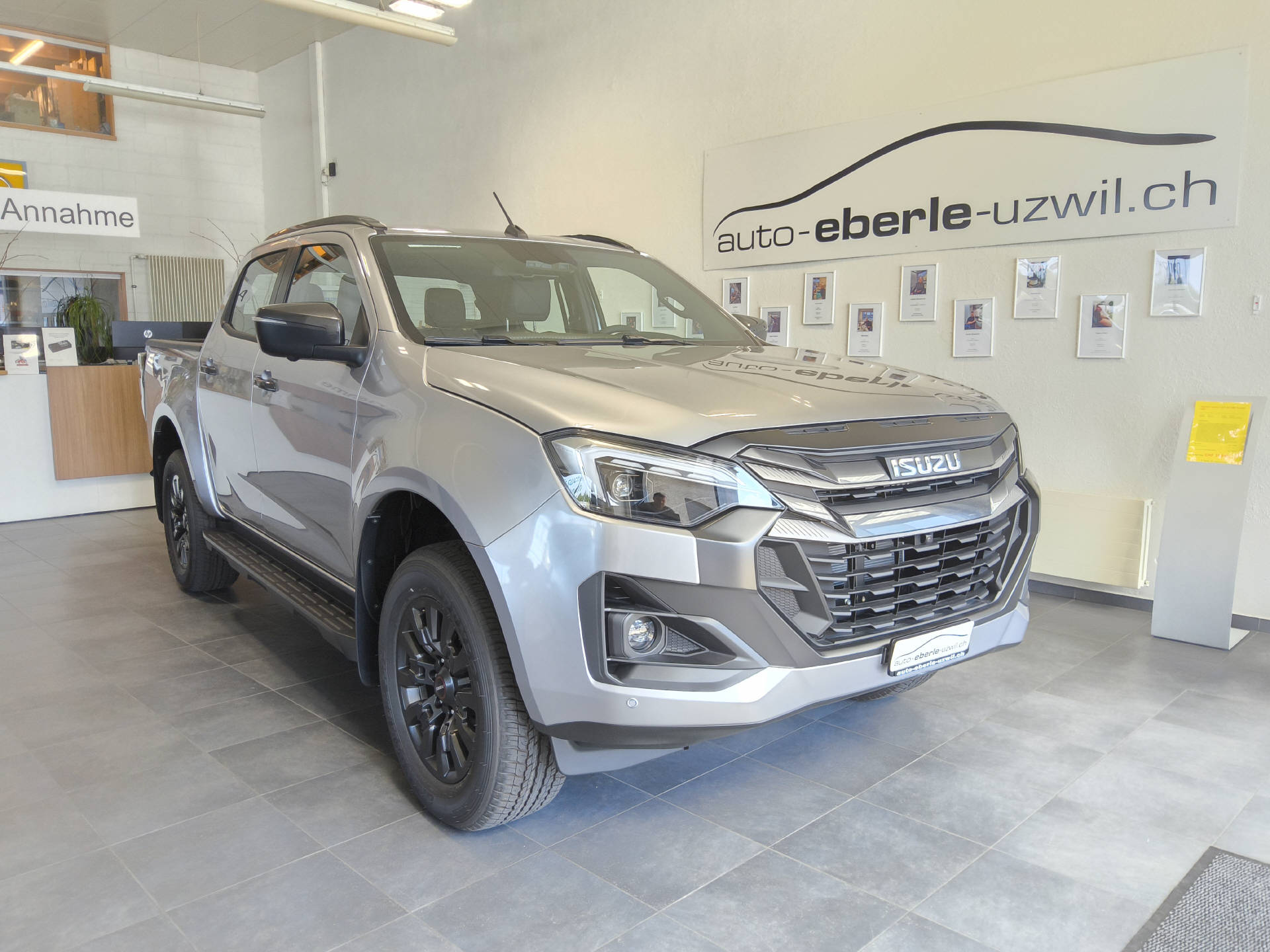 ISUZU D- Max Nitro Sport 2.2 Liter-showroom-element-3