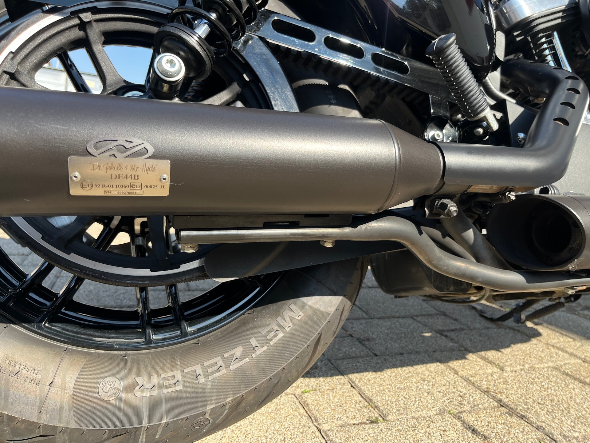 HARLEY-DAVIDSON XL 1200 X Forty Eight ABS 12.5L Tank-image-8