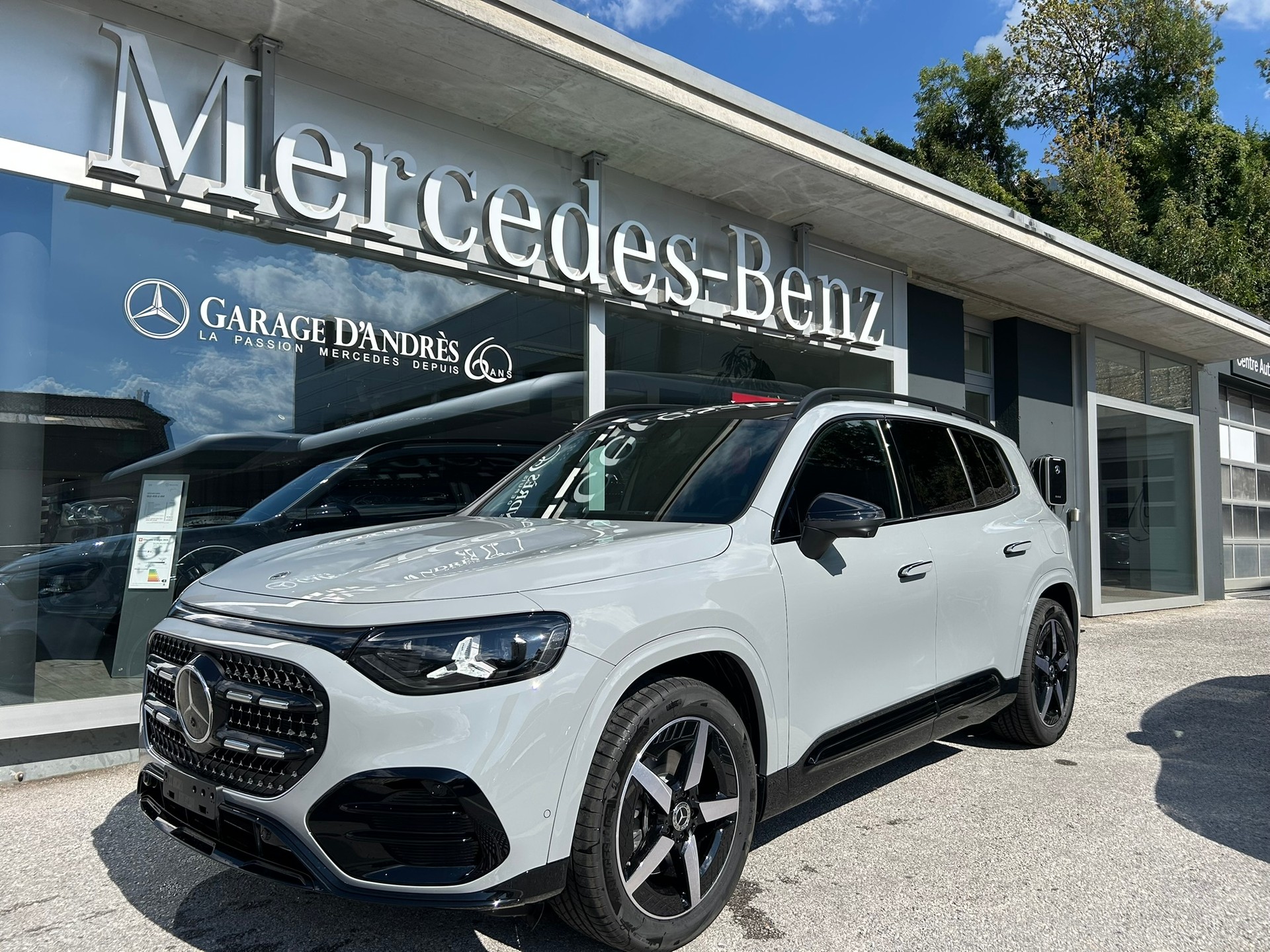 MERCEDES-BENZ GLB 220 4Matic AMG Line 8G-Tronic