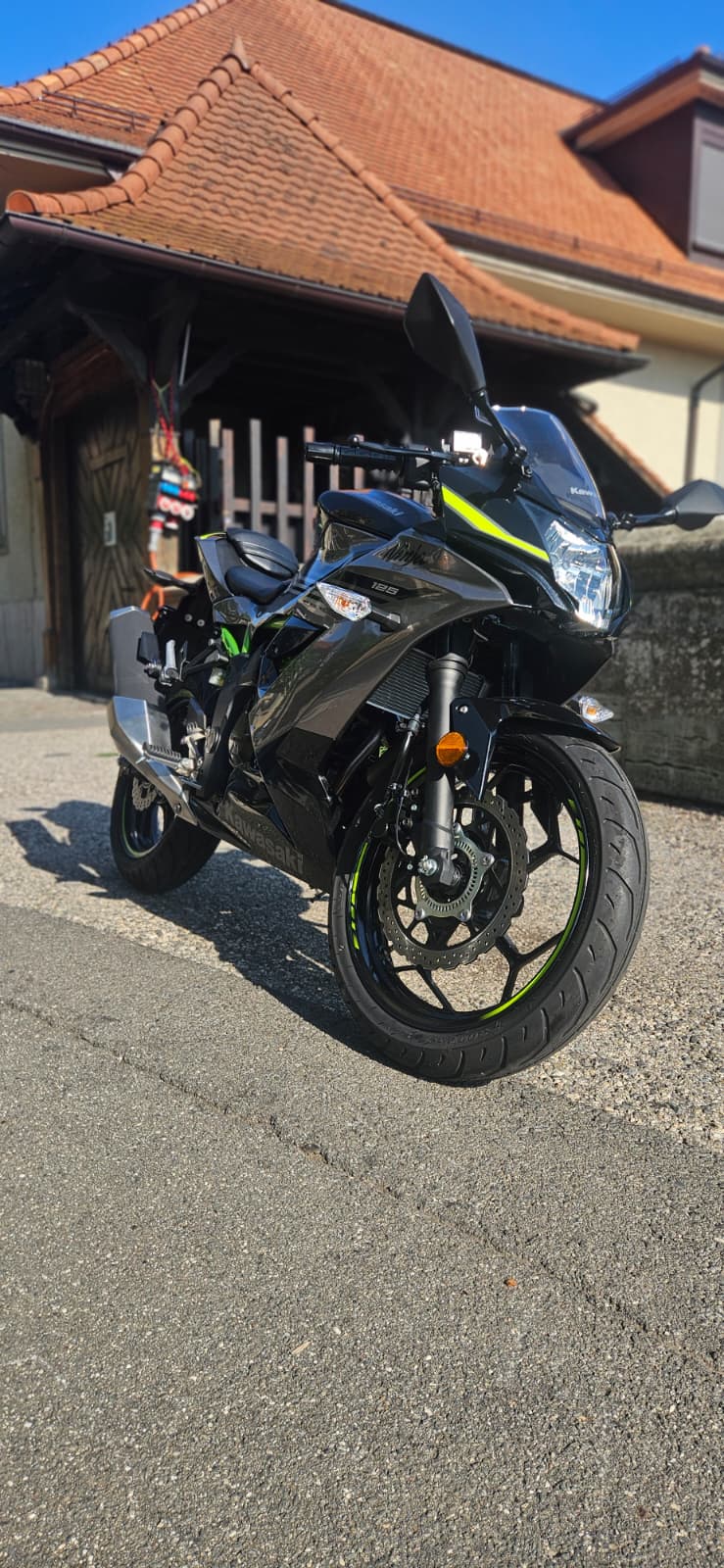KAWASAKI Ninja 125-image-2