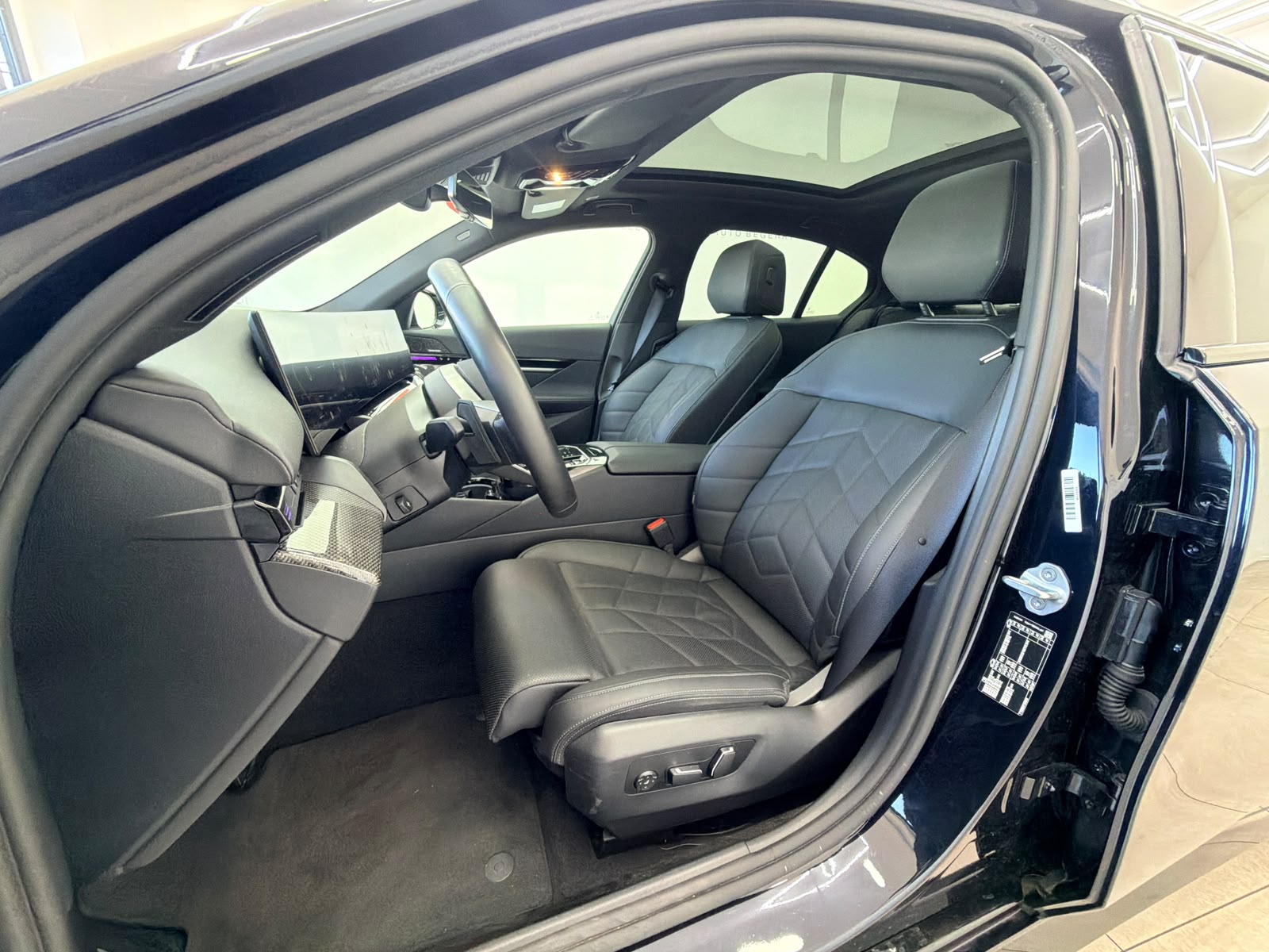 BMW 520i 48V M Sport Steptronic | Panorama | Vollausstattung | Garantie |-image-21