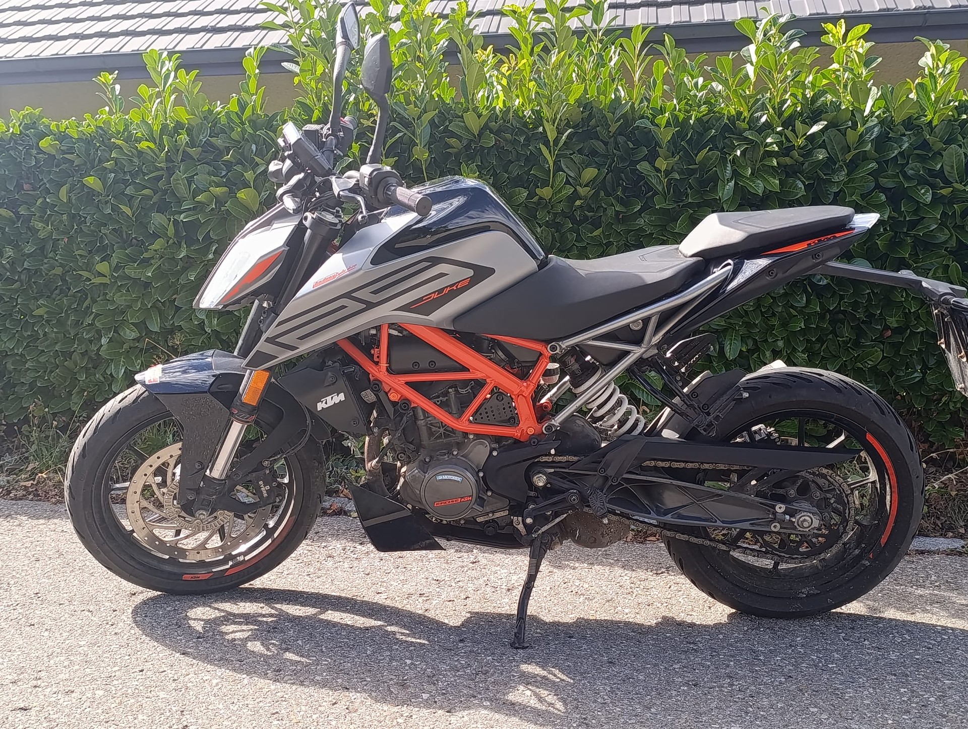 KTM 125 Duke-image-0