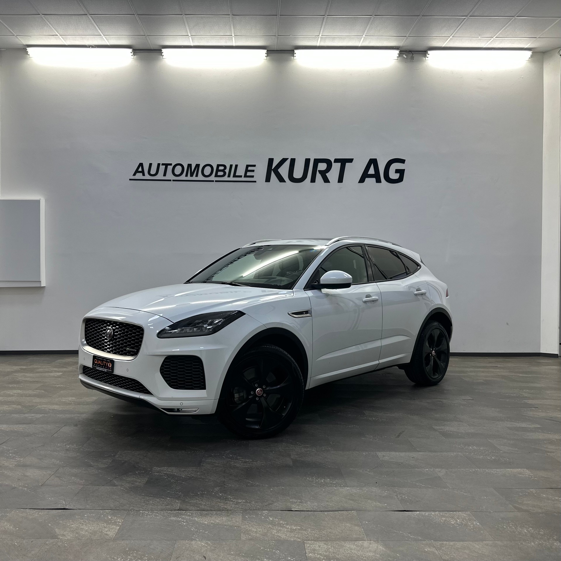 JAGUAR E-Pace 2.0 P250 R-Dynamic SE AWD Automatik