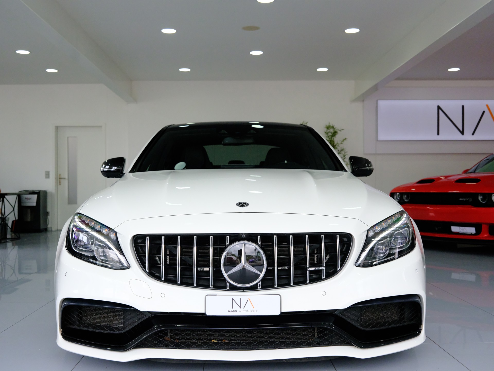 MERCEDES-BENZ C 63 S AMG Speedshift-showroom-element-2