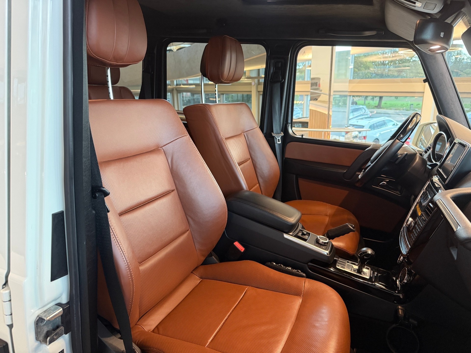 MERCEDES-BENZ G 500 7G-Tronic-image-11