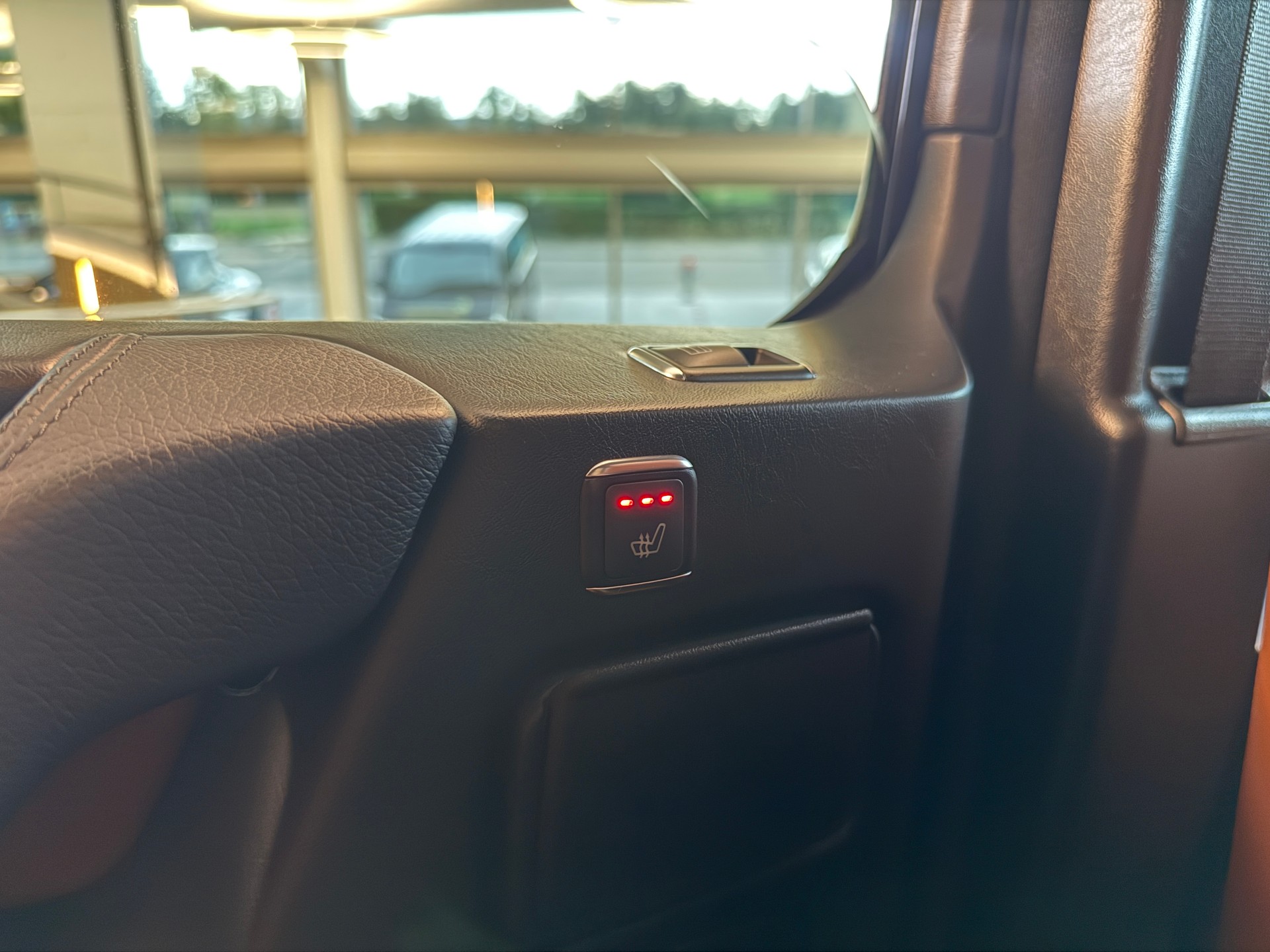 MERCEDES-BENZ G 500 7G-Tronic-image-24