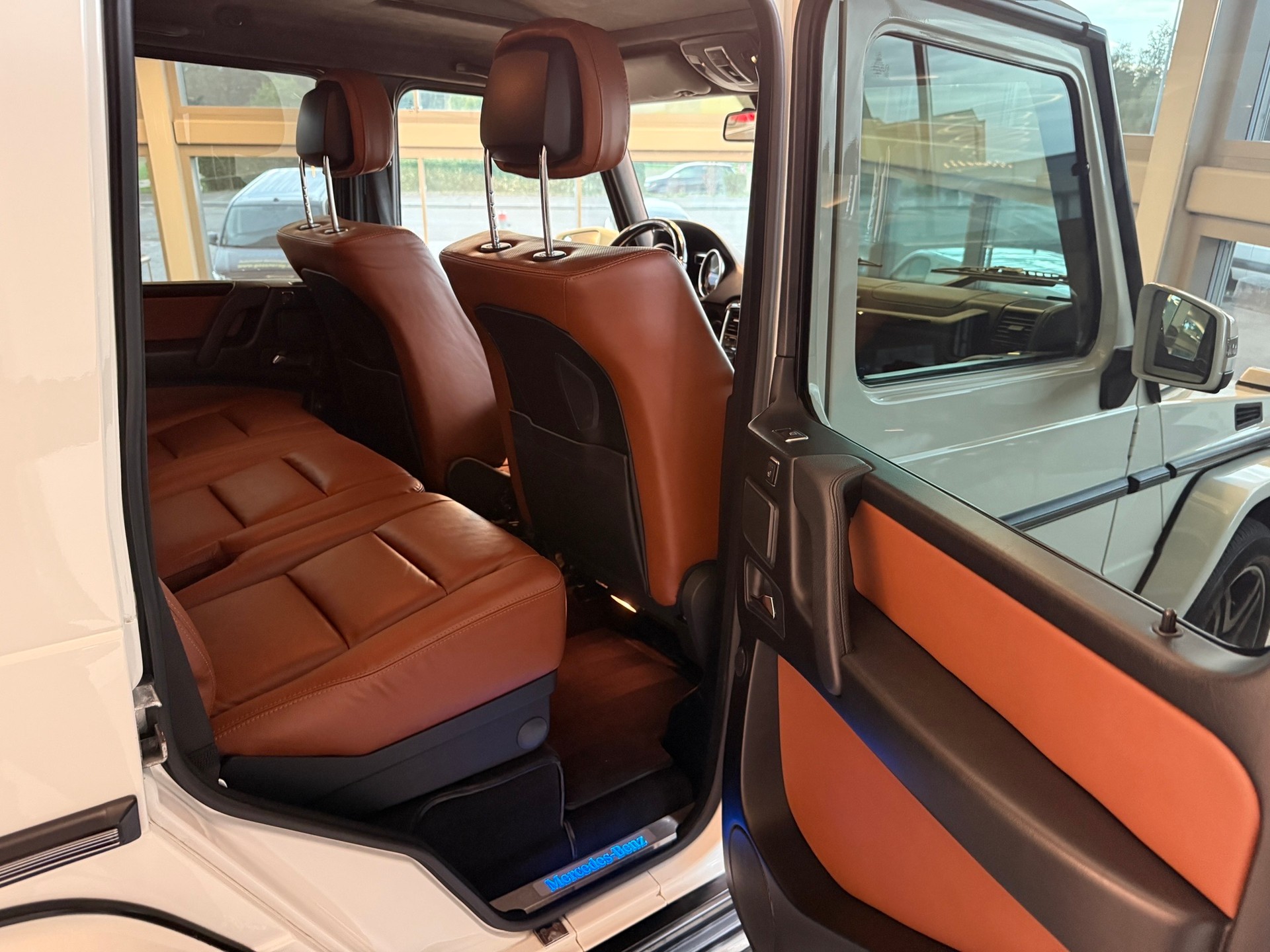 MERCEDES-BENZ G 500 7G-Tronic-image-12