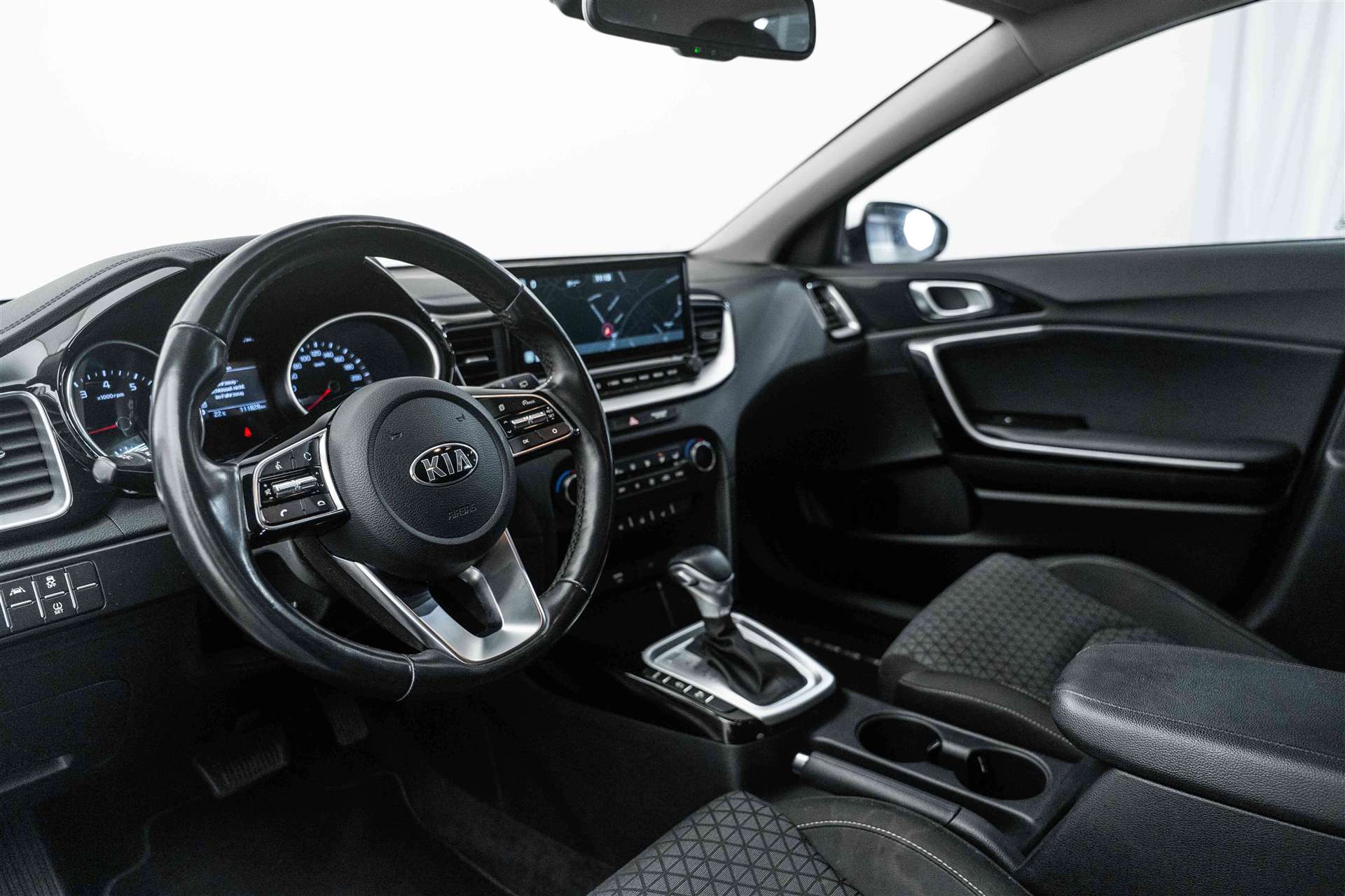 KIA KIA Ceed 1.4 T-GDi Power DCT-image-7