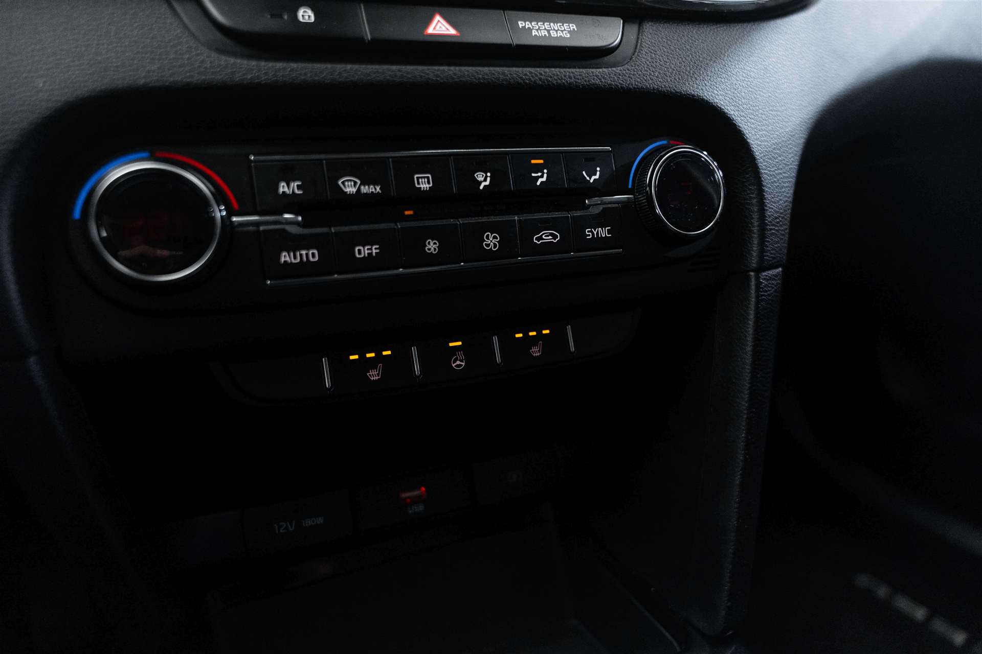 KIA KIA Ceed 1.4 T-GDi Power DCT-image-22