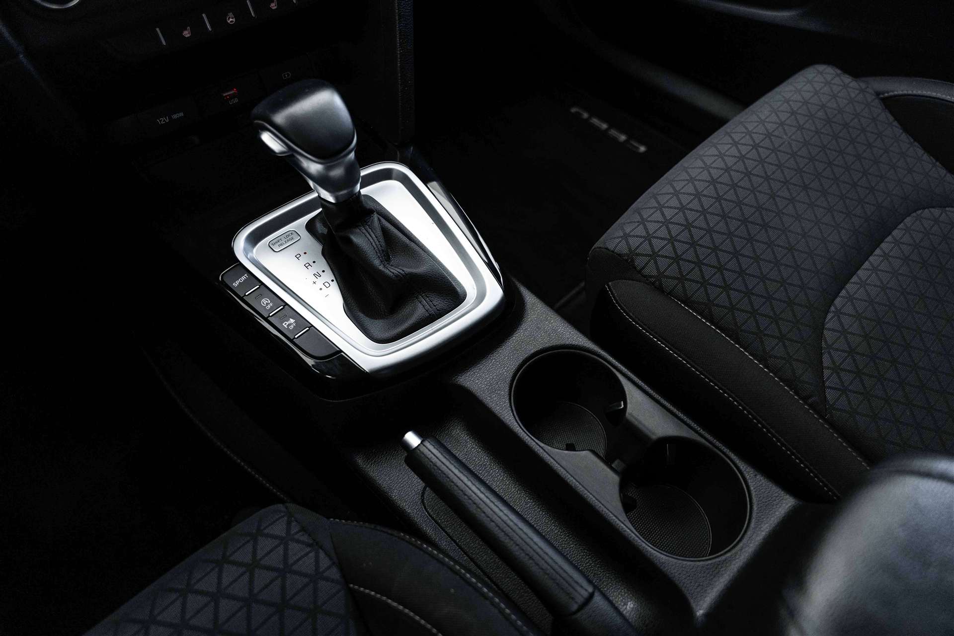 KIA KIA Ceed 1.4 T-GDi Power DCT-image-23