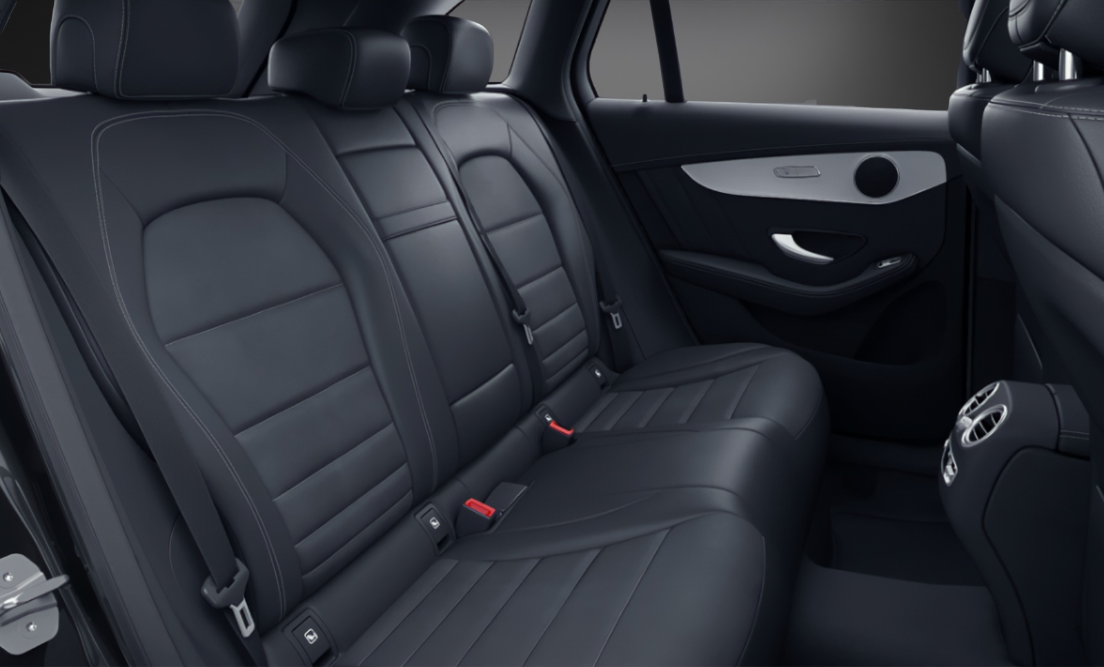 MERCEDES-BENZ GLC 200 AMG Line 4Matic 9G-Tronic-image-7