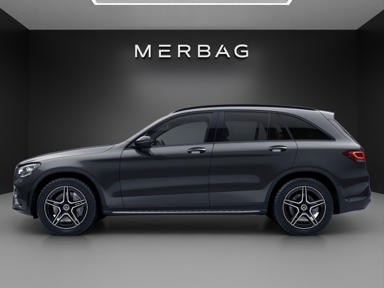MERCEDES-BENZ GLC 200 AMG Line 4Matic 9G-Tronic-image-2