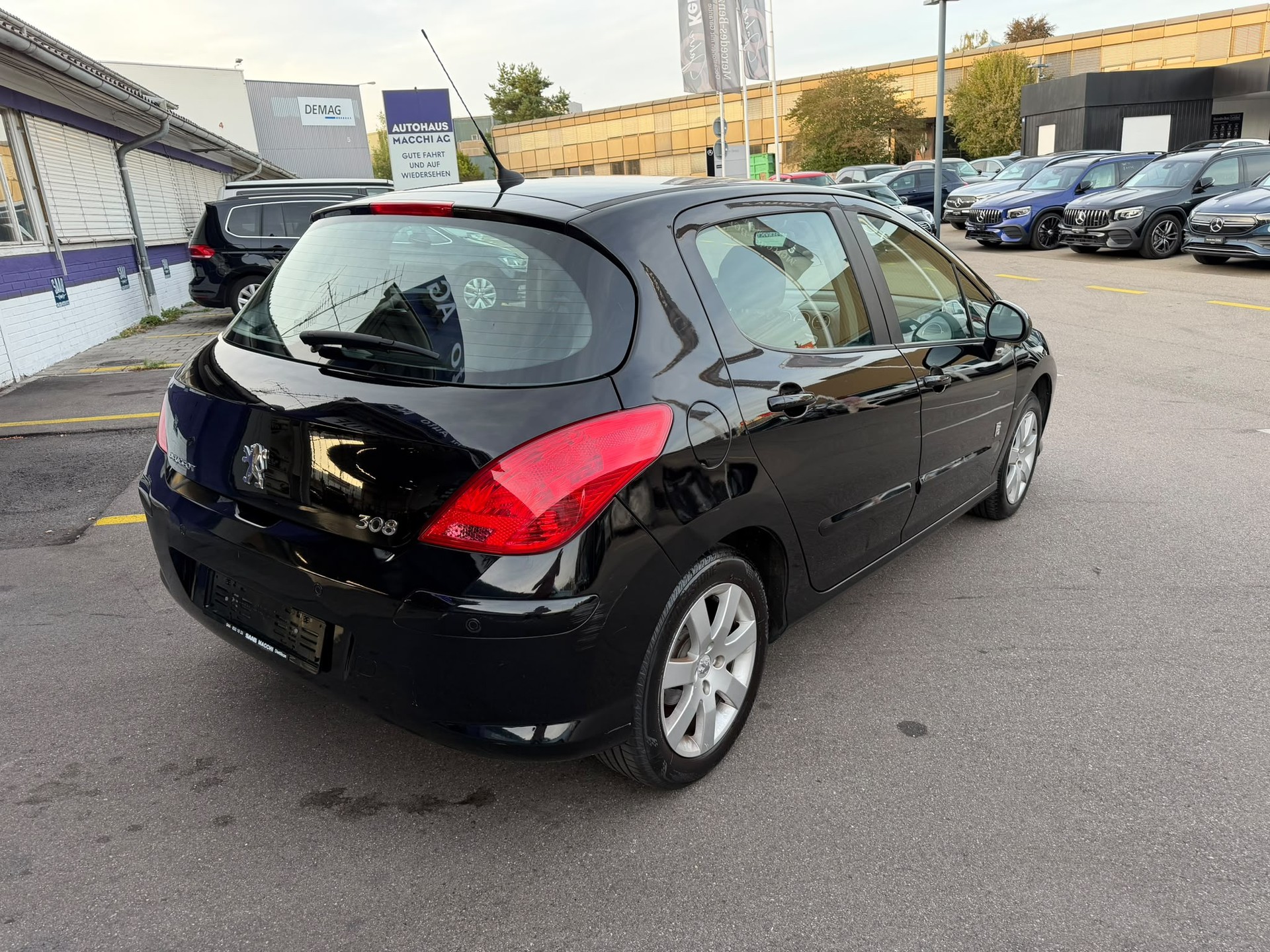 PEUGEOT 308 1.6 16V VTI Sport-image-3